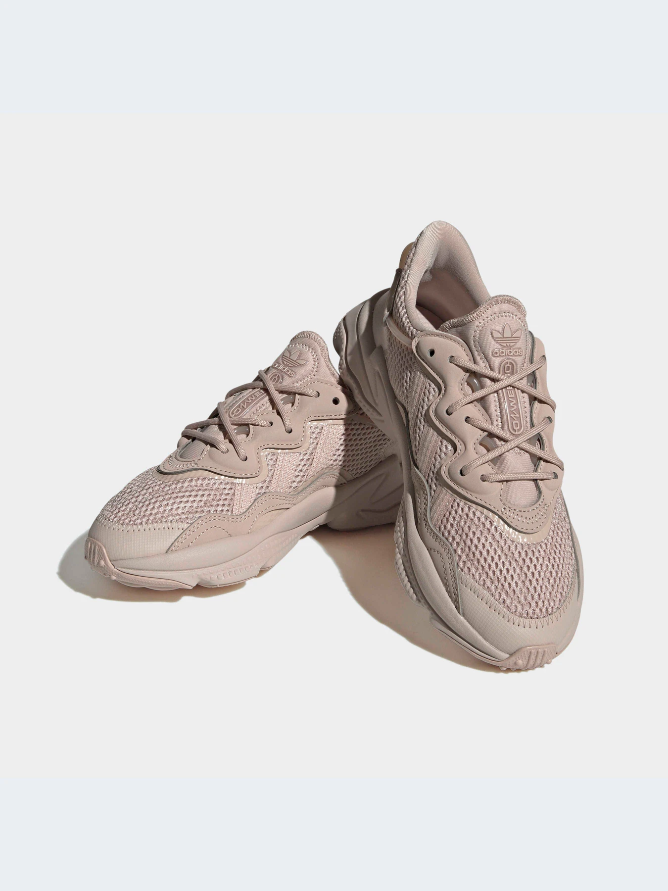 Кроссовки Adidas Ozweego модель HQ1621 Кроссовки Adidas Ozweego модель HQ1621 Фото