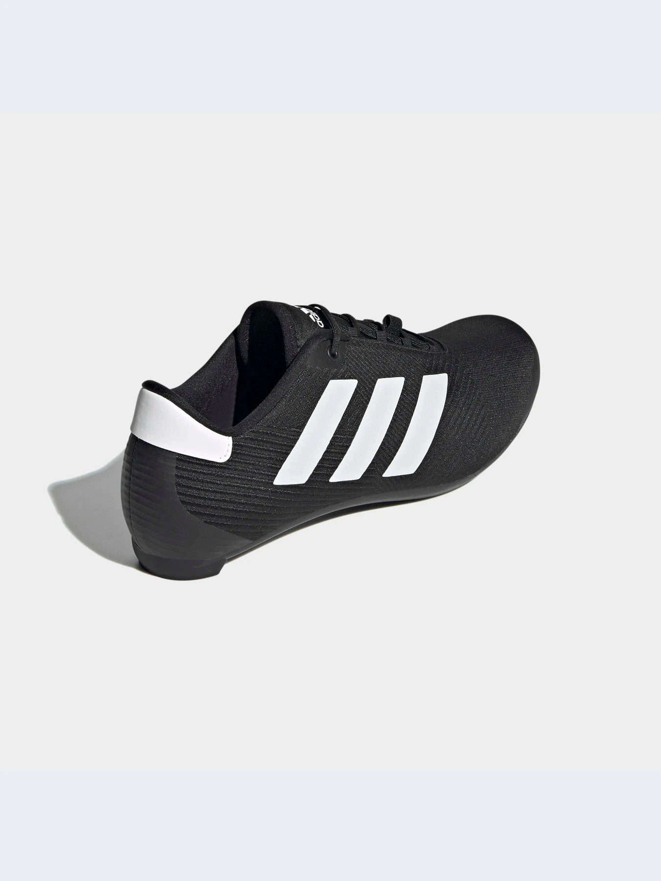Кроссовки Adidas модель FW4457 Кроссовки Adidas модель FW4457 Фото