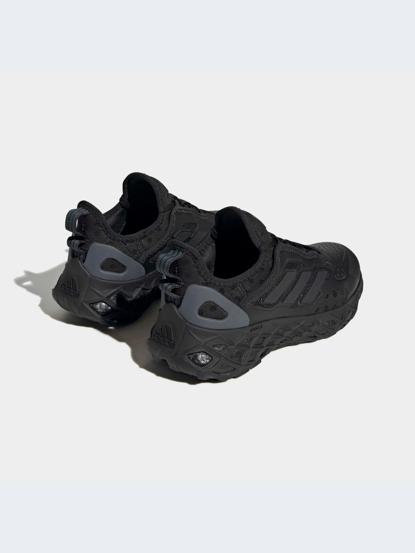 Кроссовки Adidas Ultraboost модель HQ4210 Кроссовки Adidas Ultraboost модель HQ4210 Фото