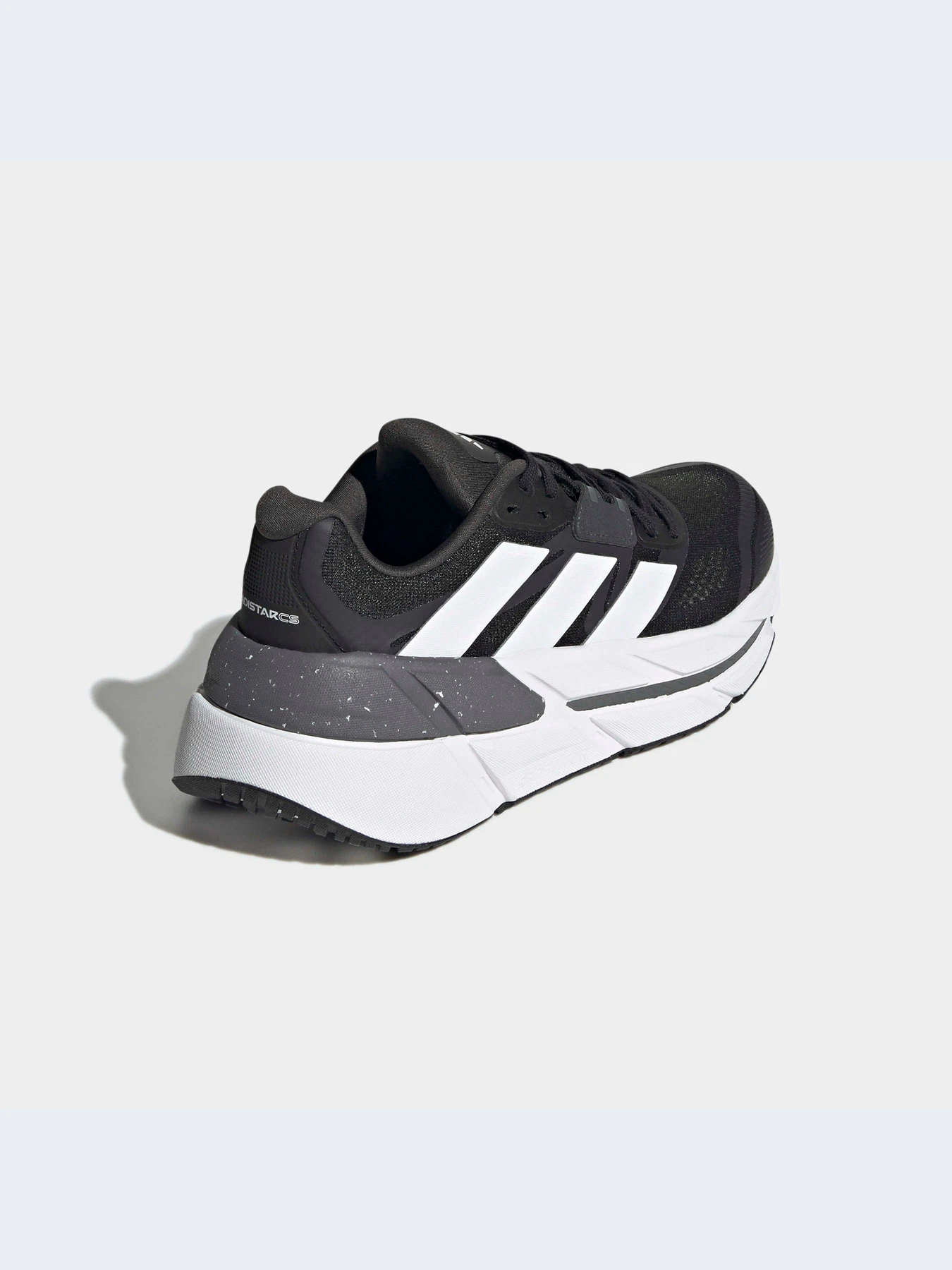 Кроссовки Adidas модель GY1700 Фото