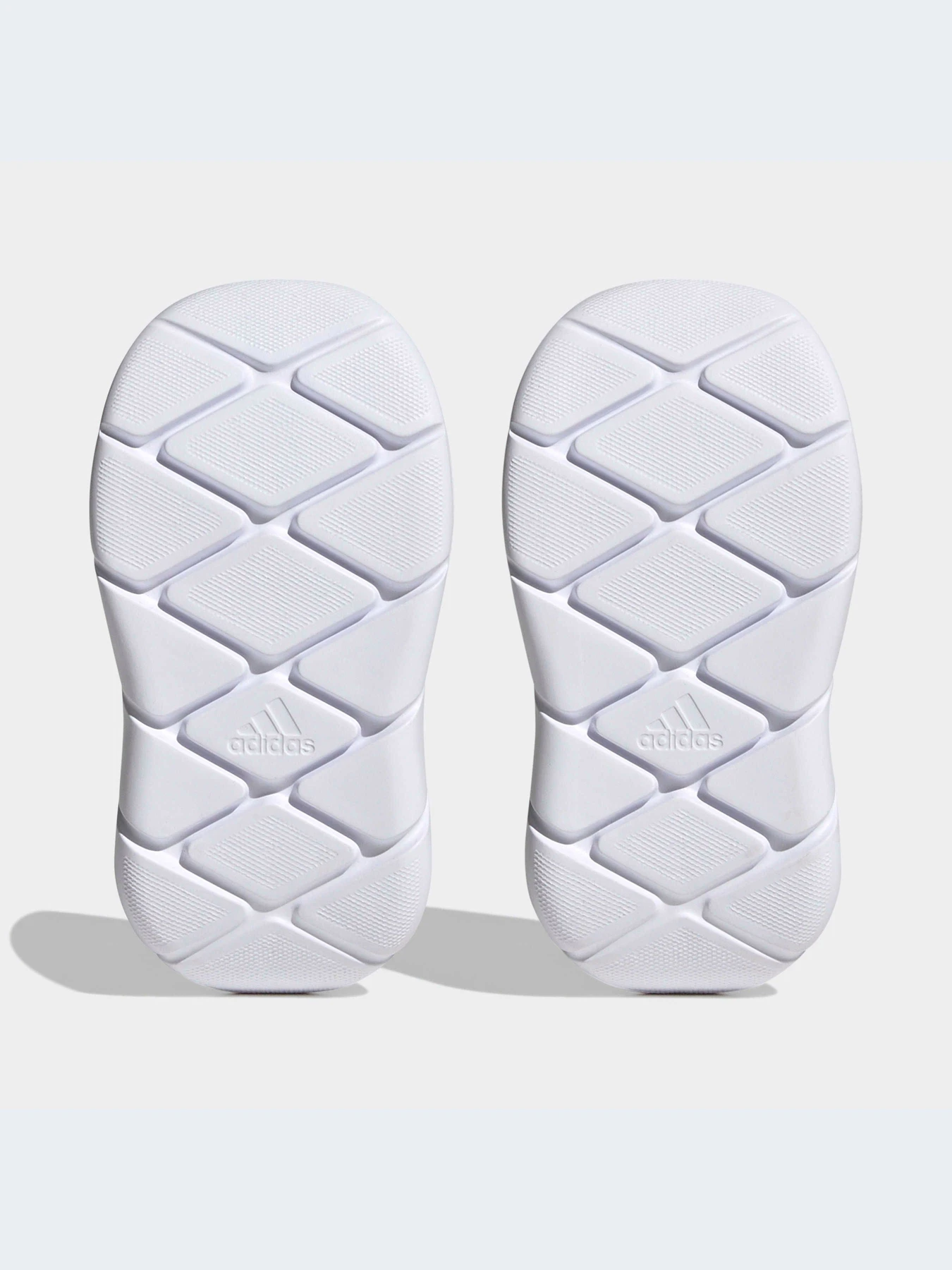 Кроссовки Adidas модель FZ6585 Кроссовки Adidas модель FZ6585 Фото