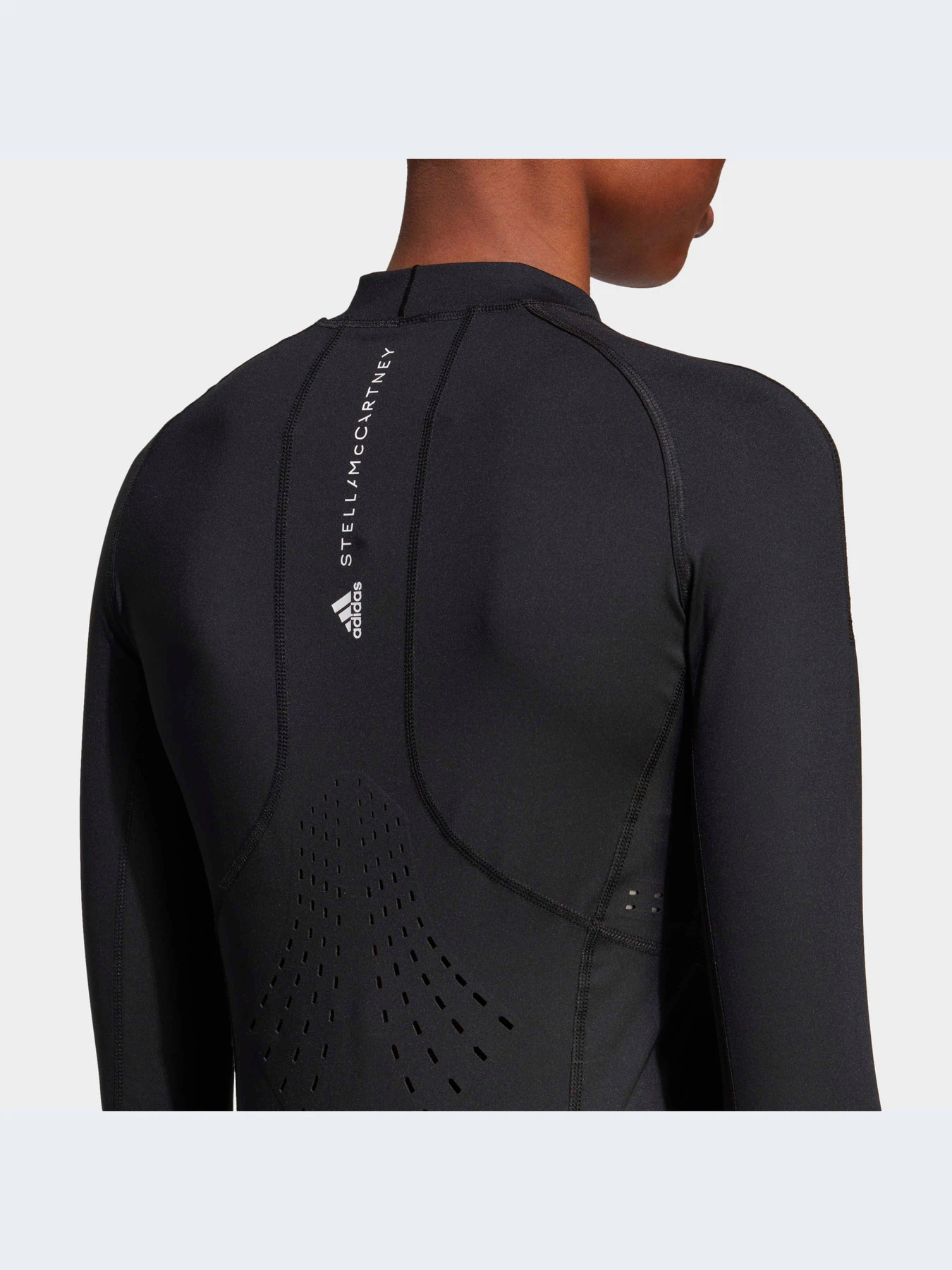 Худі та світшоти Adidas модель IC6975 Худі та світшоти Adidas модель IC6975 Фото