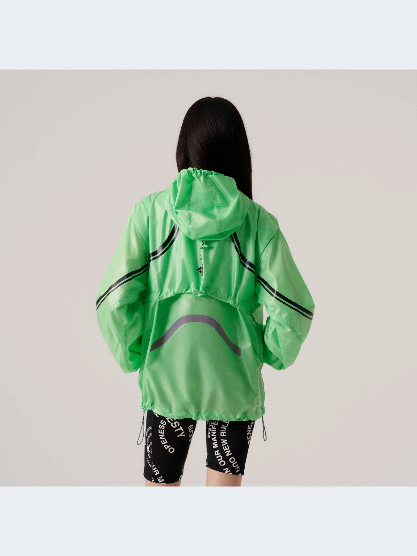 Куртки и дубленки Adidas модель HR2213 Куртки и дубленки Adidas модель HR2213 Фото