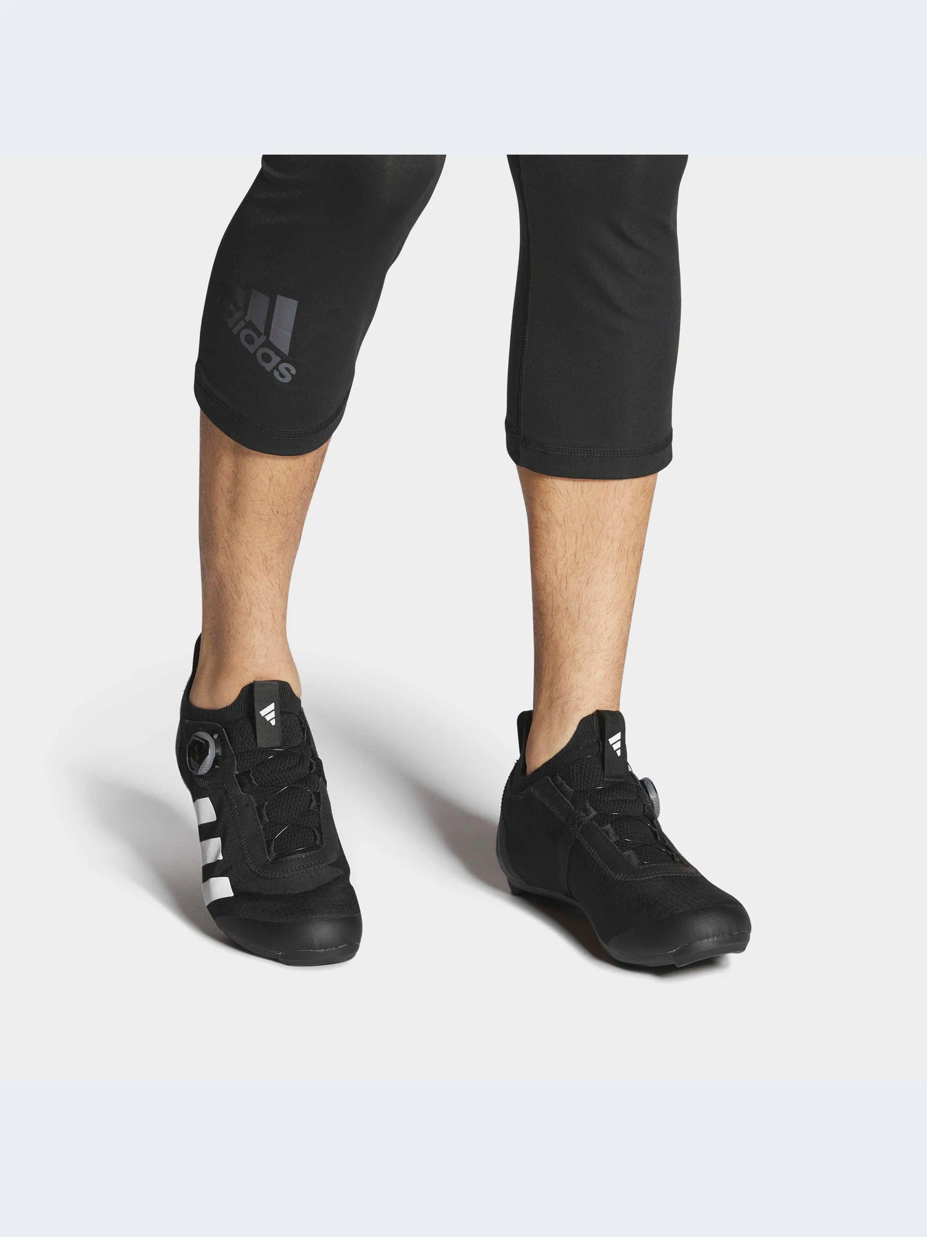 Кроссовки Adidas модель HQ6713 Кроссовки Adidas модель HQ6713 Фото