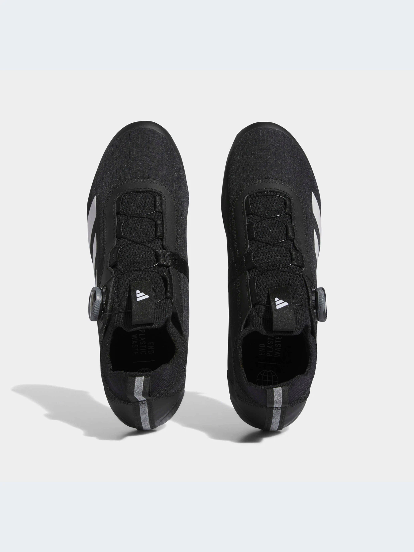 Кроссовки Adidas модель HQ6713 Кроссовки Adidas модель HQ6713 Фото