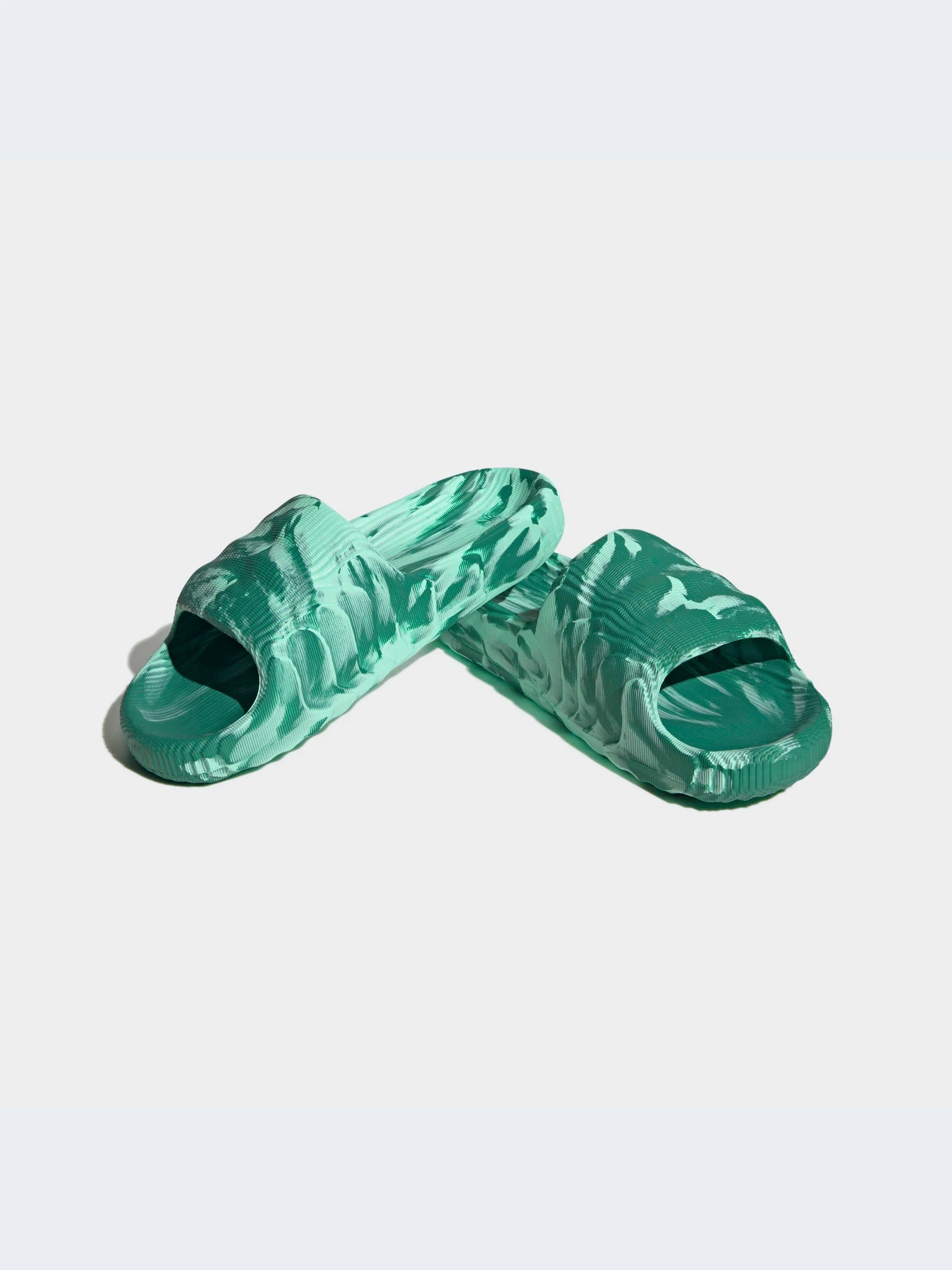 Шлёпанцы Adidas Adilette модель IE7725 Фото