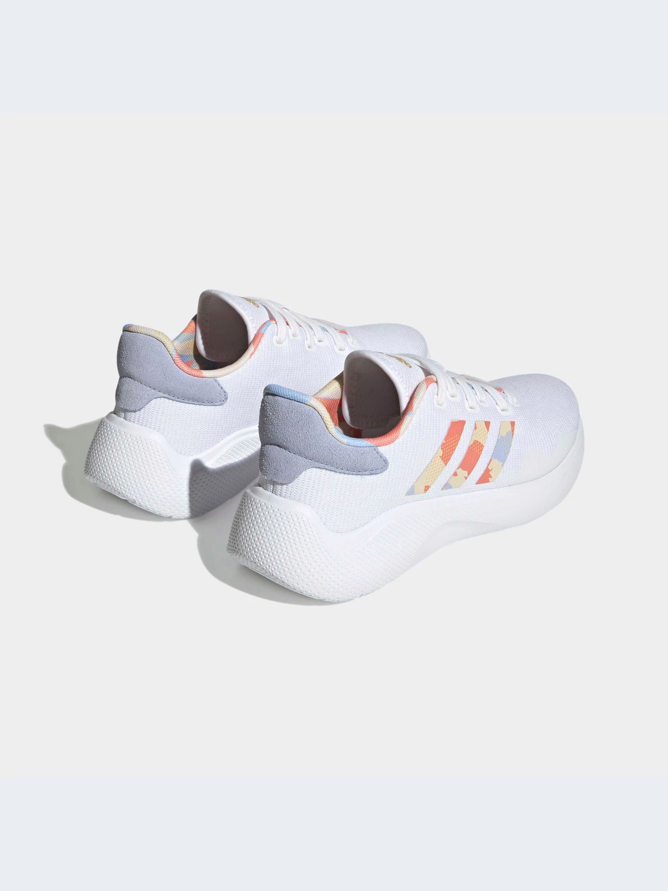 Кроссовки Adidas модель HQ1725 Кроссовки Adidas модель HQ1725 Фото