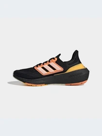 Кроссовки Adidas Ultraboost модель HQ8595 Фото