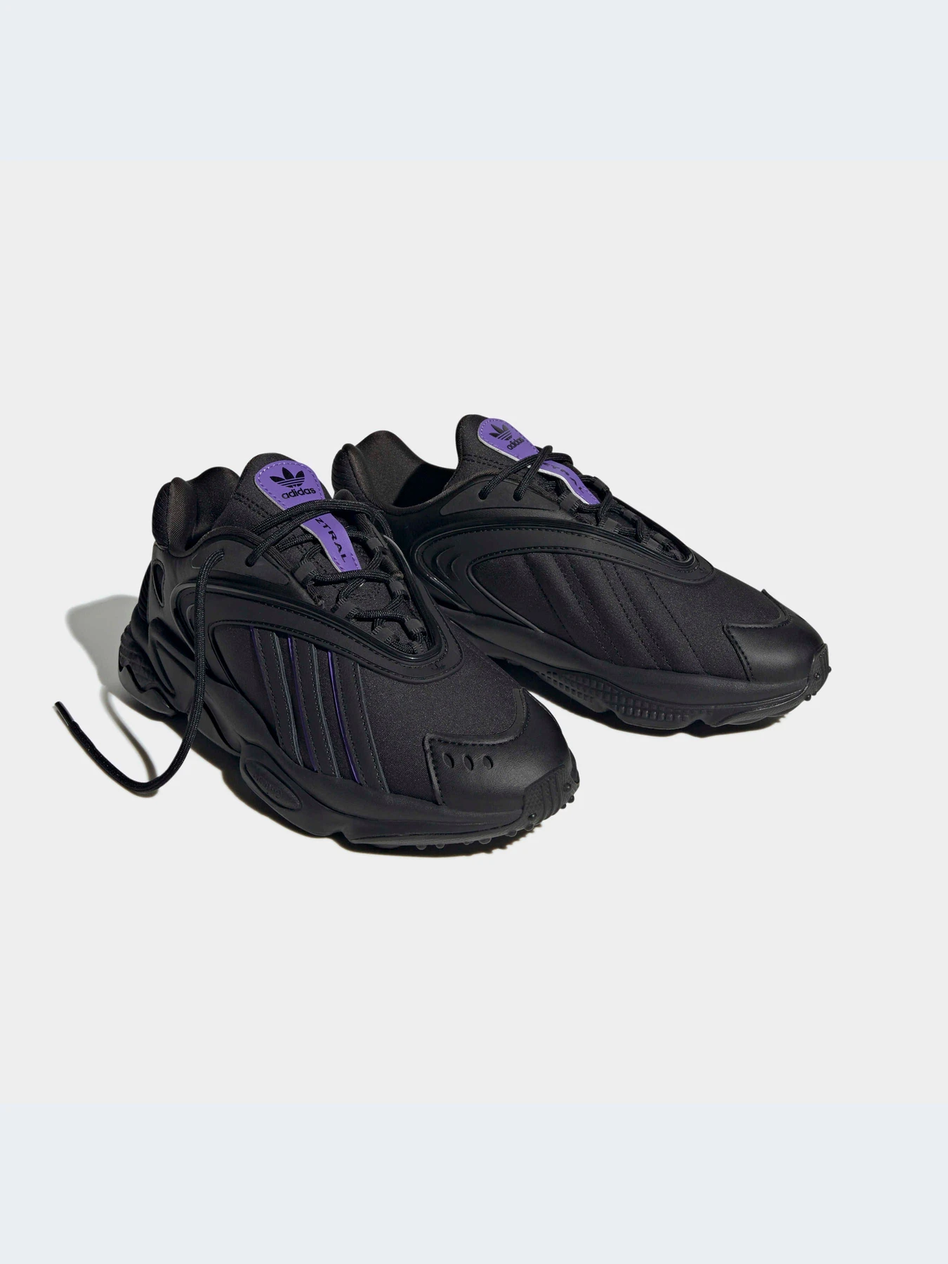 Кроссовки Adidas Ozweego модель HQ4473 Кроссовки Adidas Ozweego модель HQ4473 Фото