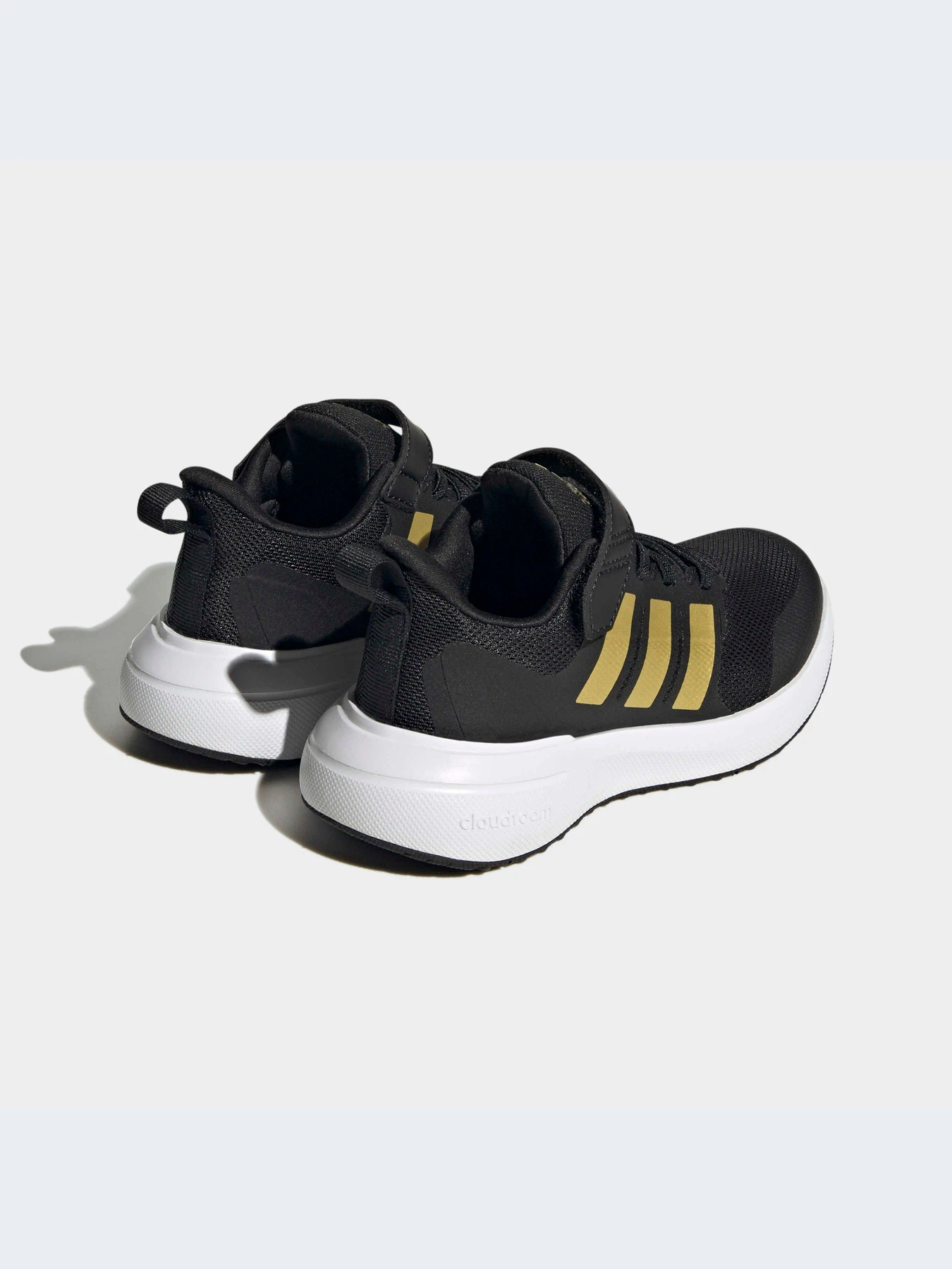 Кросівки Adidas модель HP5442 Кросівки Adidas модель HP5442 Фото
