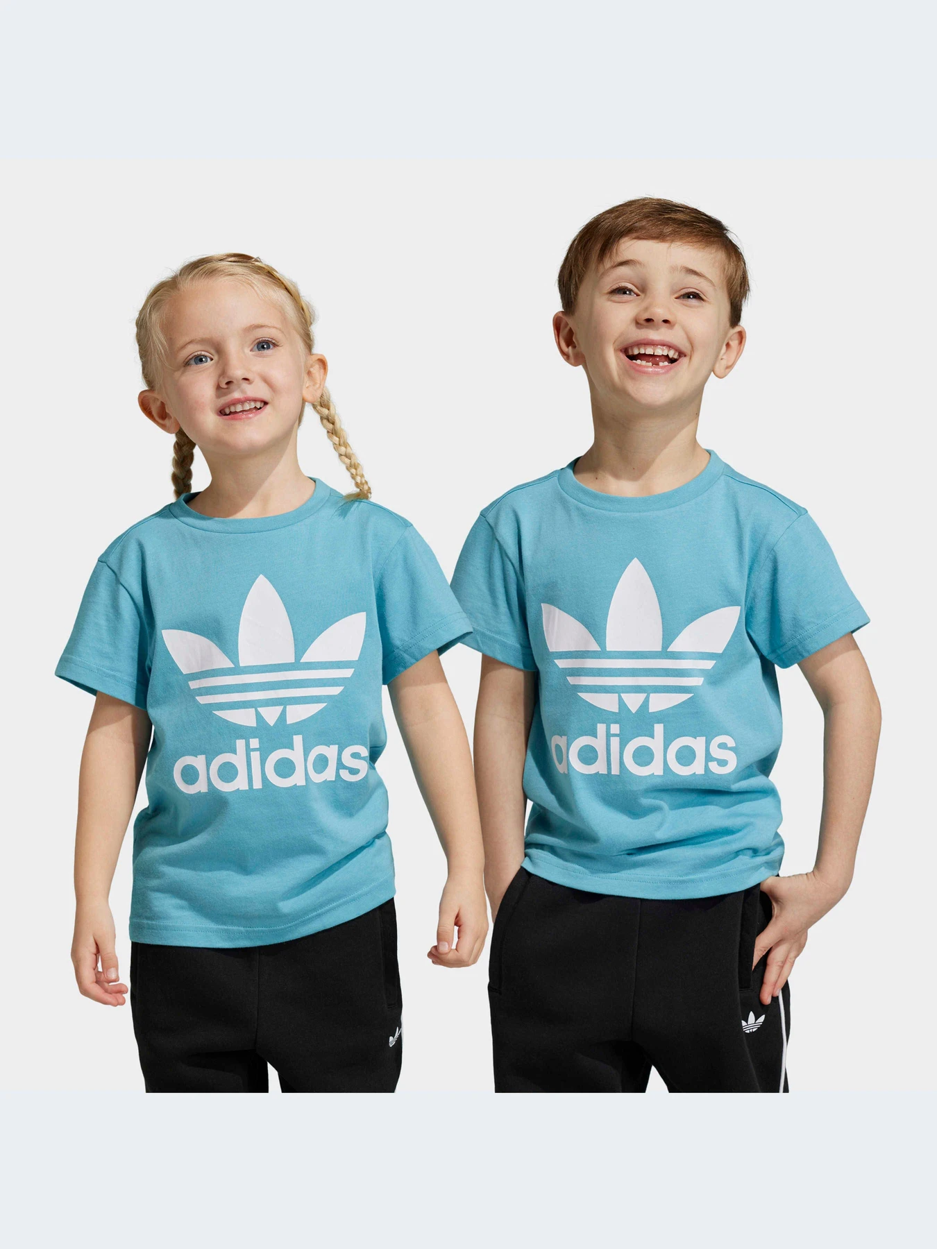 Футболки и поло Adidas Adicolor модель IC9121 Футболки и поло Adidas Adicolor модель IC9121 Фото