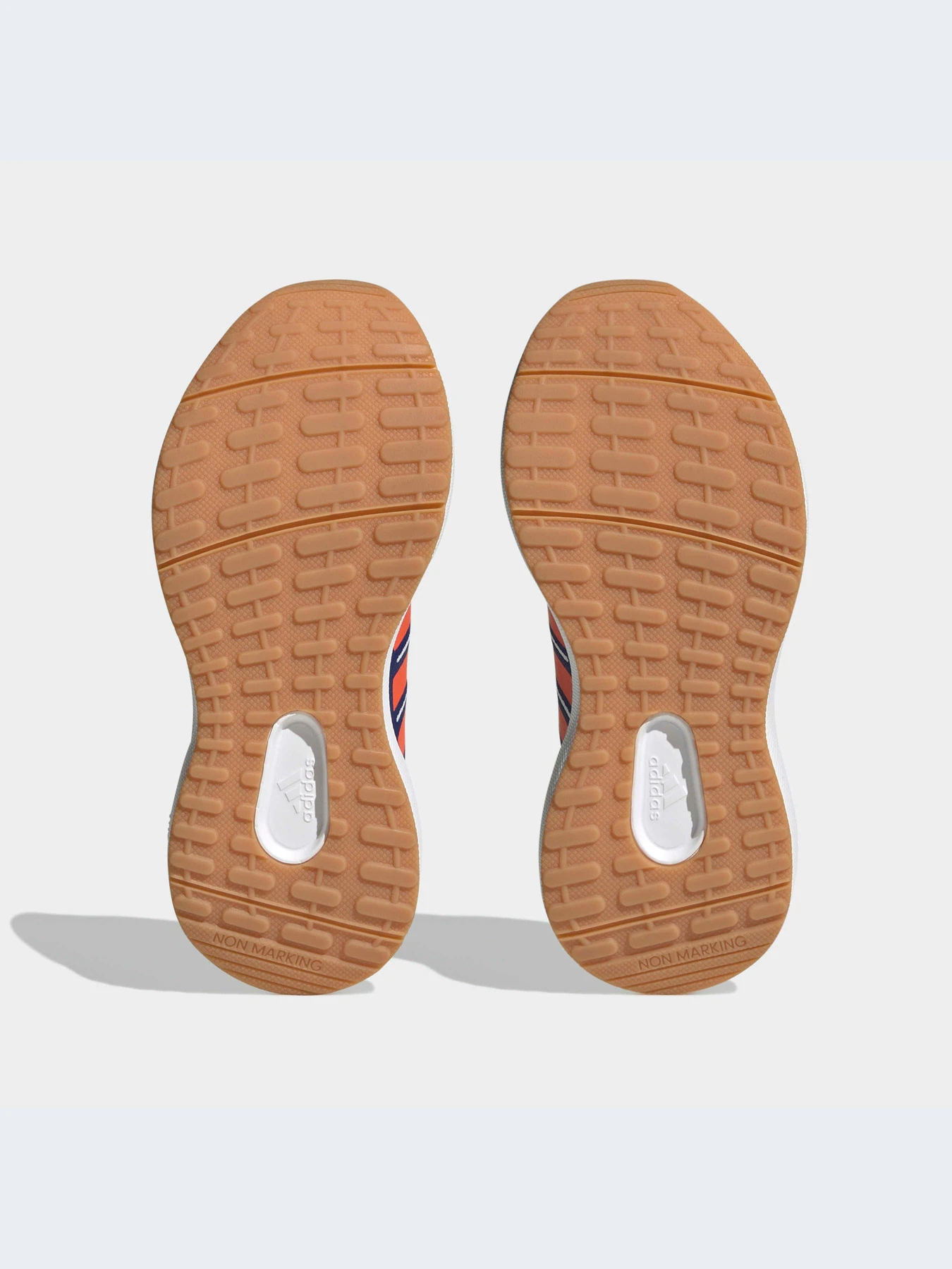 Кросівки Adidas модель HP5450 Кросівки Adidas модель HP5450 Фото