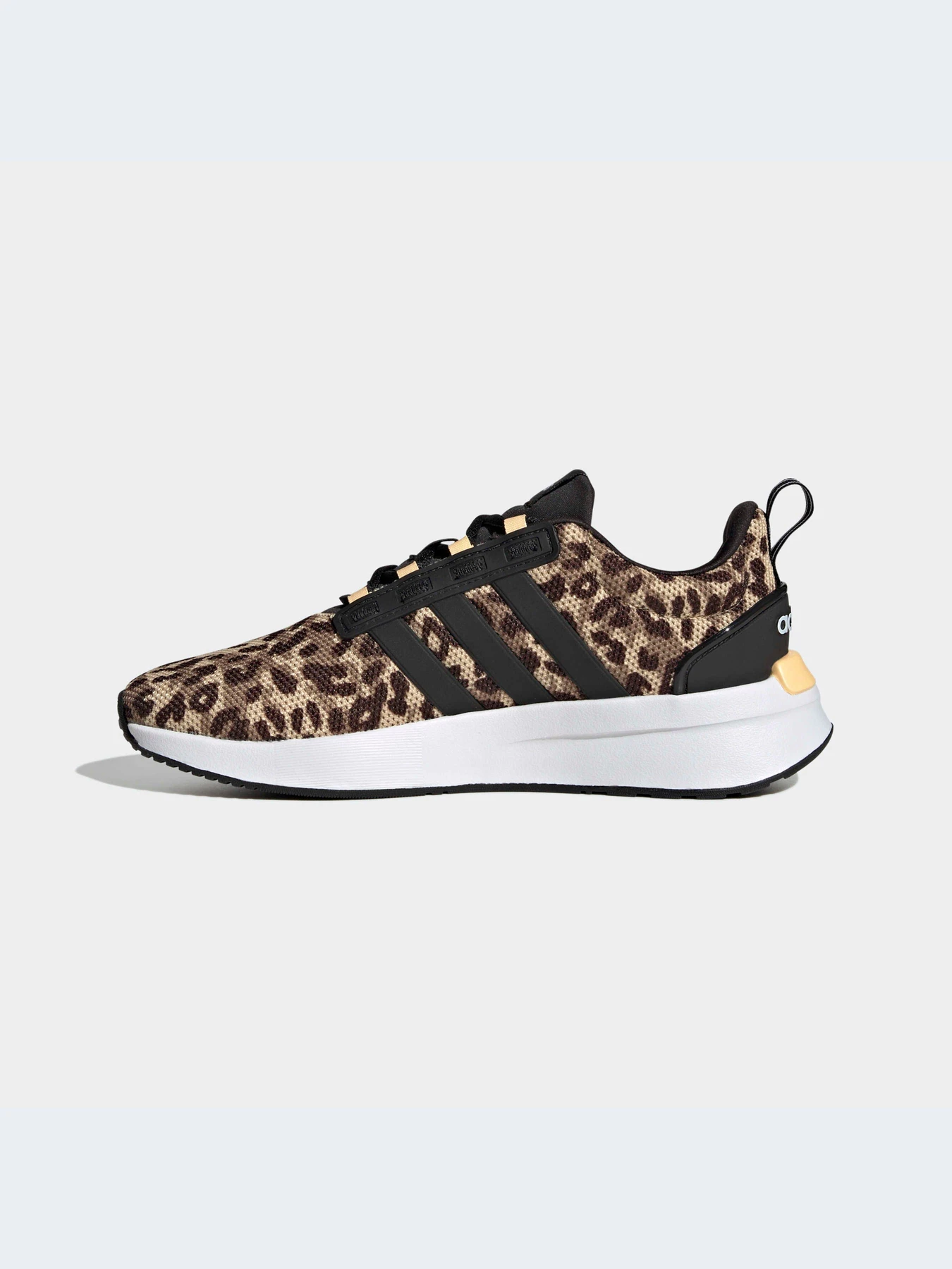 Кроссовки Adidas модель HP2735 Фото