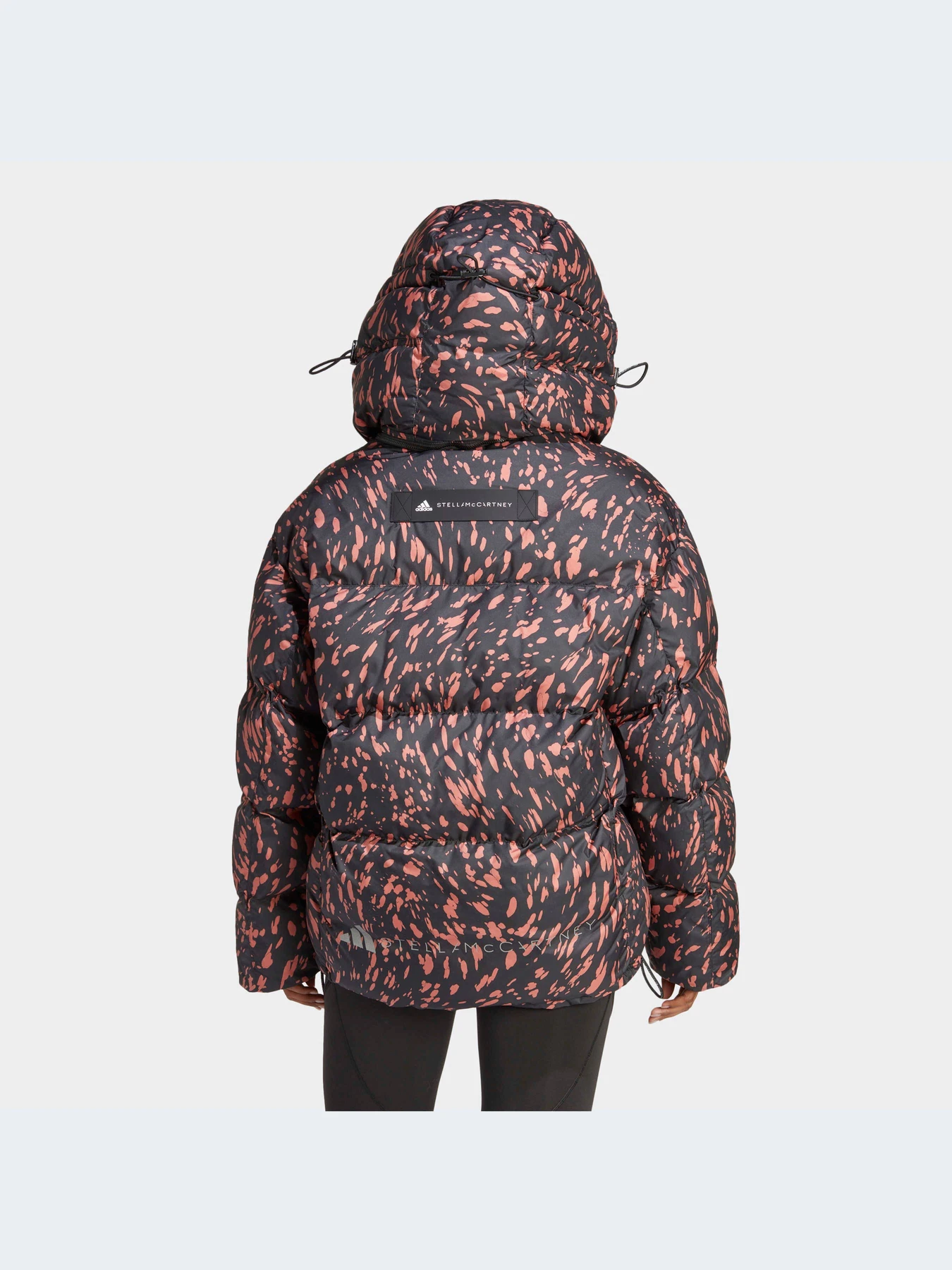 Куртки и дубленки Adidas модель HT1123 Куртки и дубленки Adidas модель HT1123 Фото