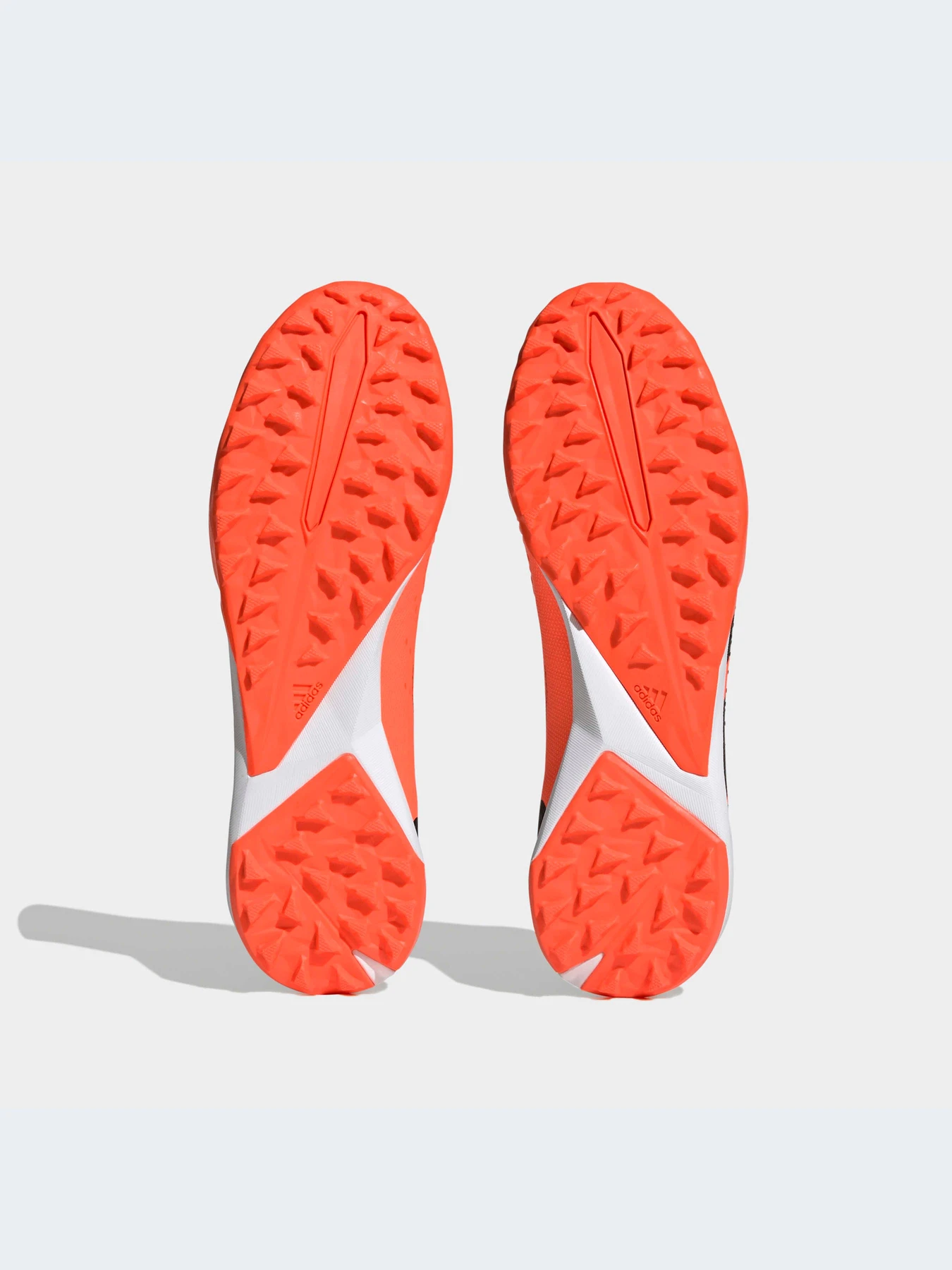 Кроссовки Adidas Predator модель GW4638 Кроссовки Adidas Predator модель GW4638 Фото