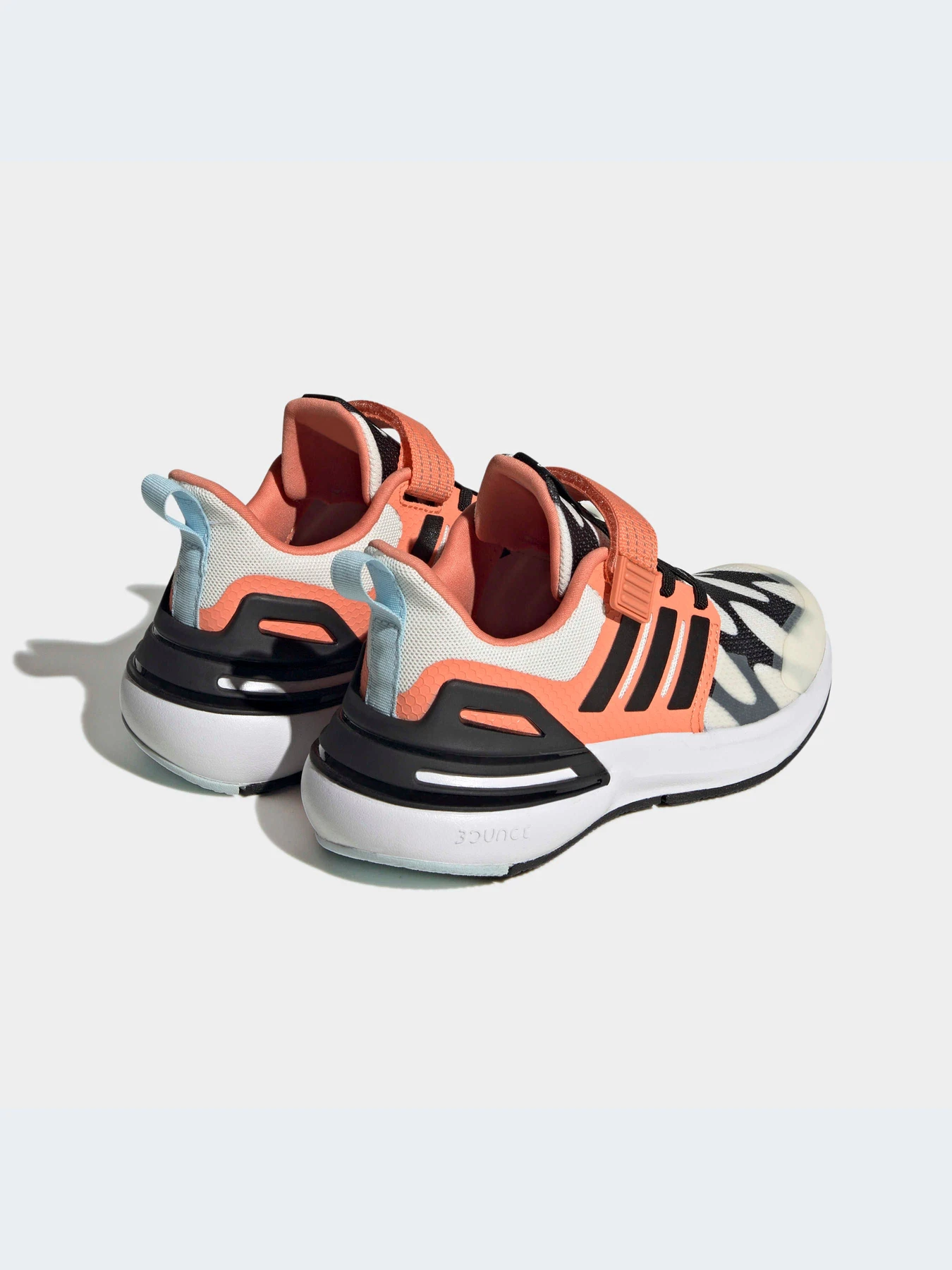 Кроссовки Adidas модель H06362 Кроссовки Adidas модель H06362 Фото