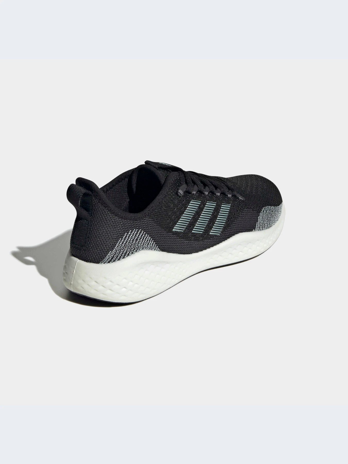 Кроссовки Adidas модель GX8286 Кроссовки Adidas модель GX8286 Фото