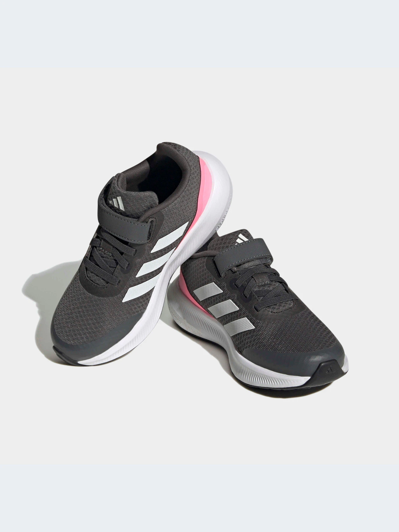 Кроссовки Adidas модель HP5873 Кроссовки Adidas модель HP5873 Фото