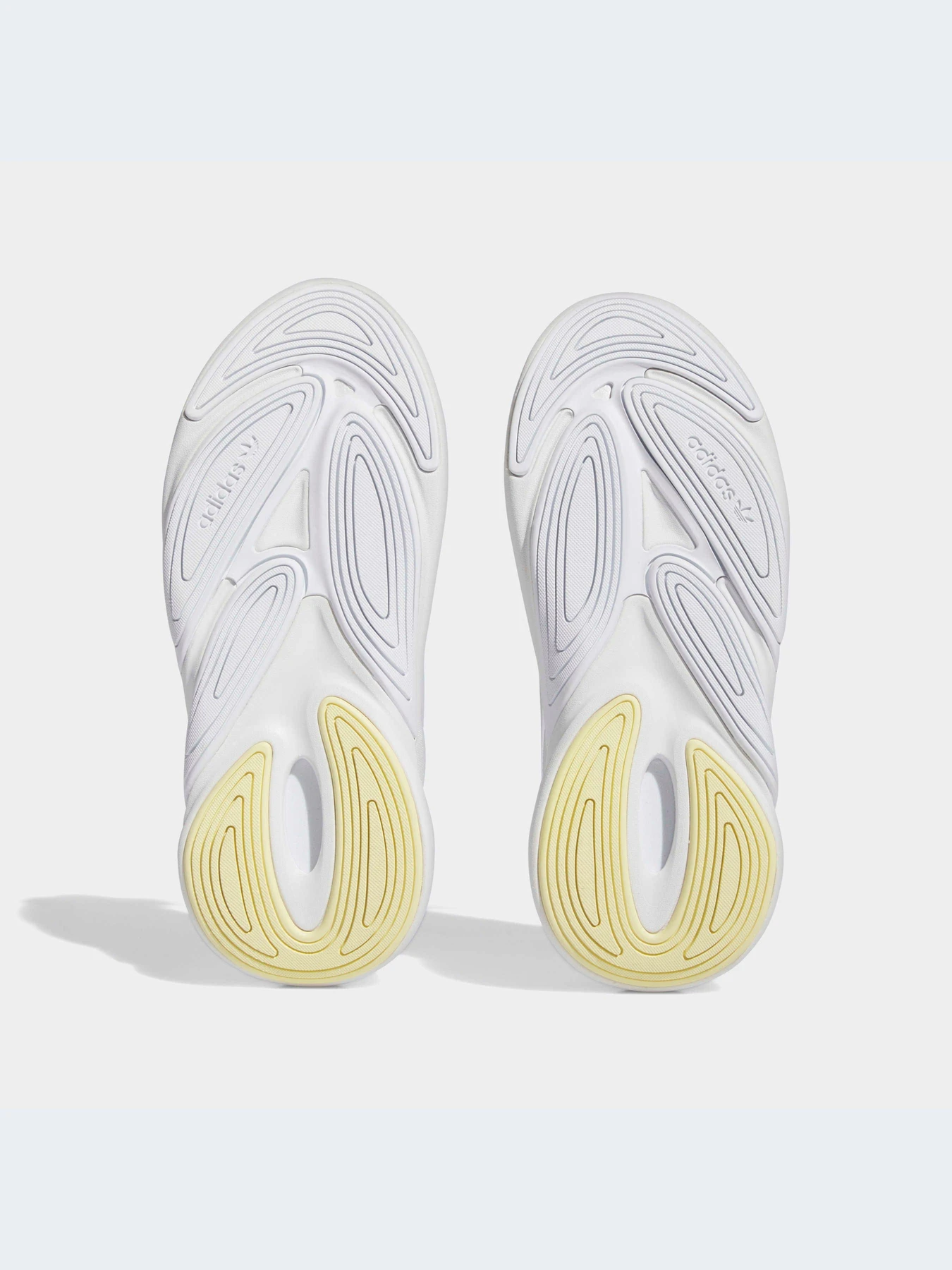 Кроссовки Adidas Ozweego модель HQ1598 Фото