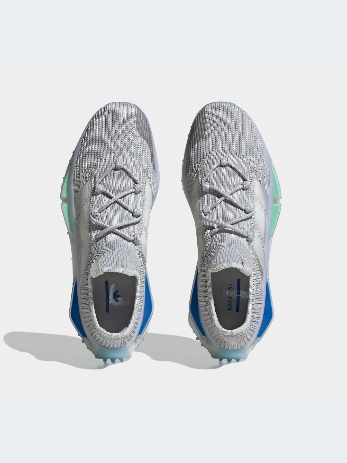 Кроссовки Adidas NMD модель HQ4435 Кроссовки Adidas NMD модель HQ4435 Фото