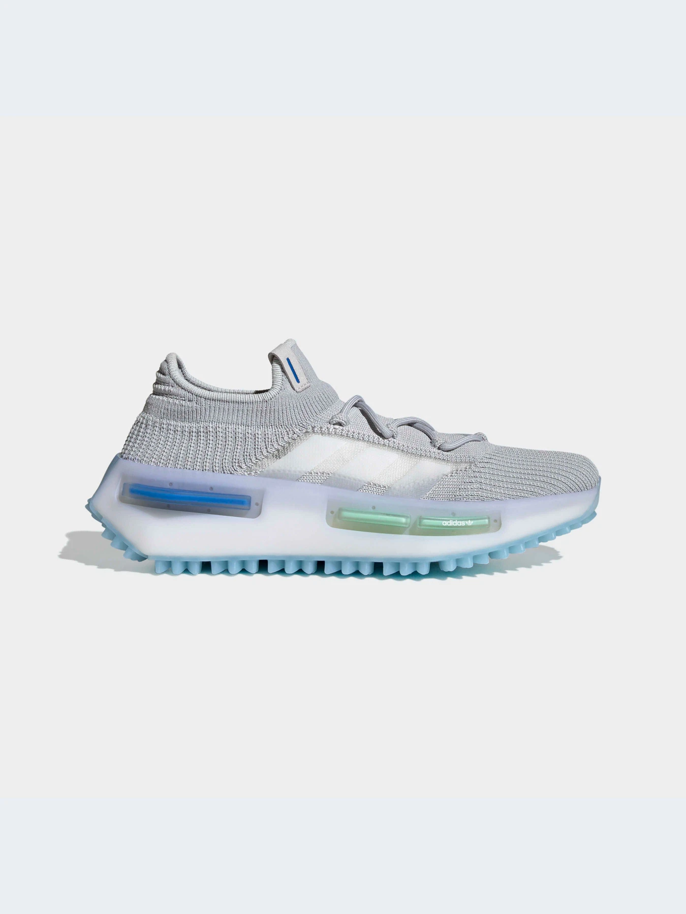 Кроссовки Adidas NMD модель HQ4435 Кроссовки Adidas NMD модель HQ4435 Фото