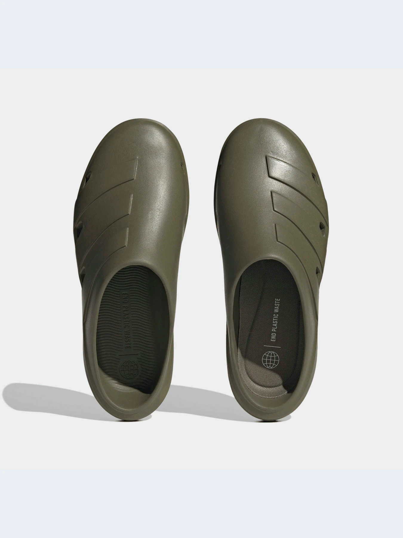 Шлёпанцы Adidas модель HQ9917 Фото