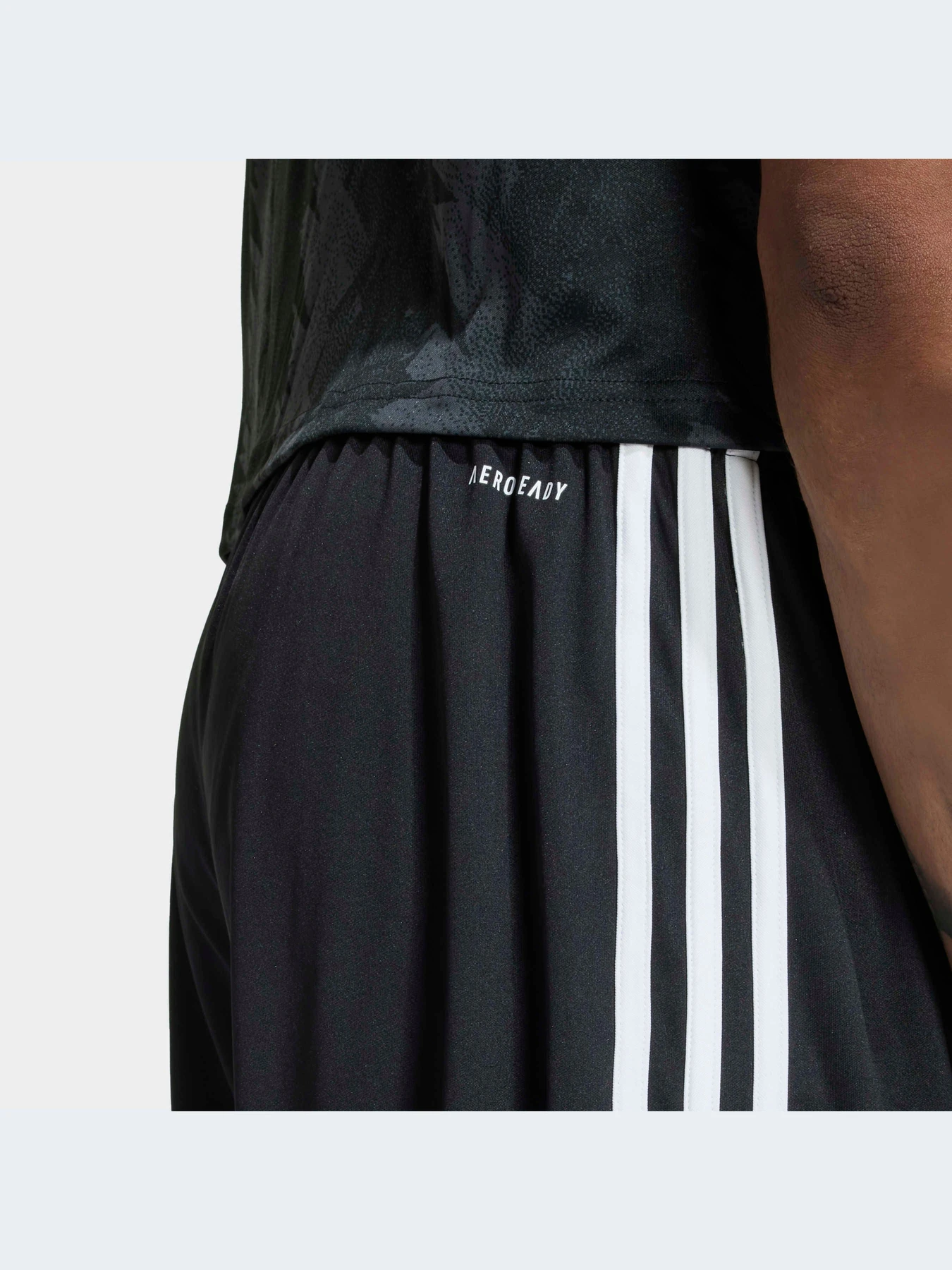 Шорты Adidas модель H38895 Фото