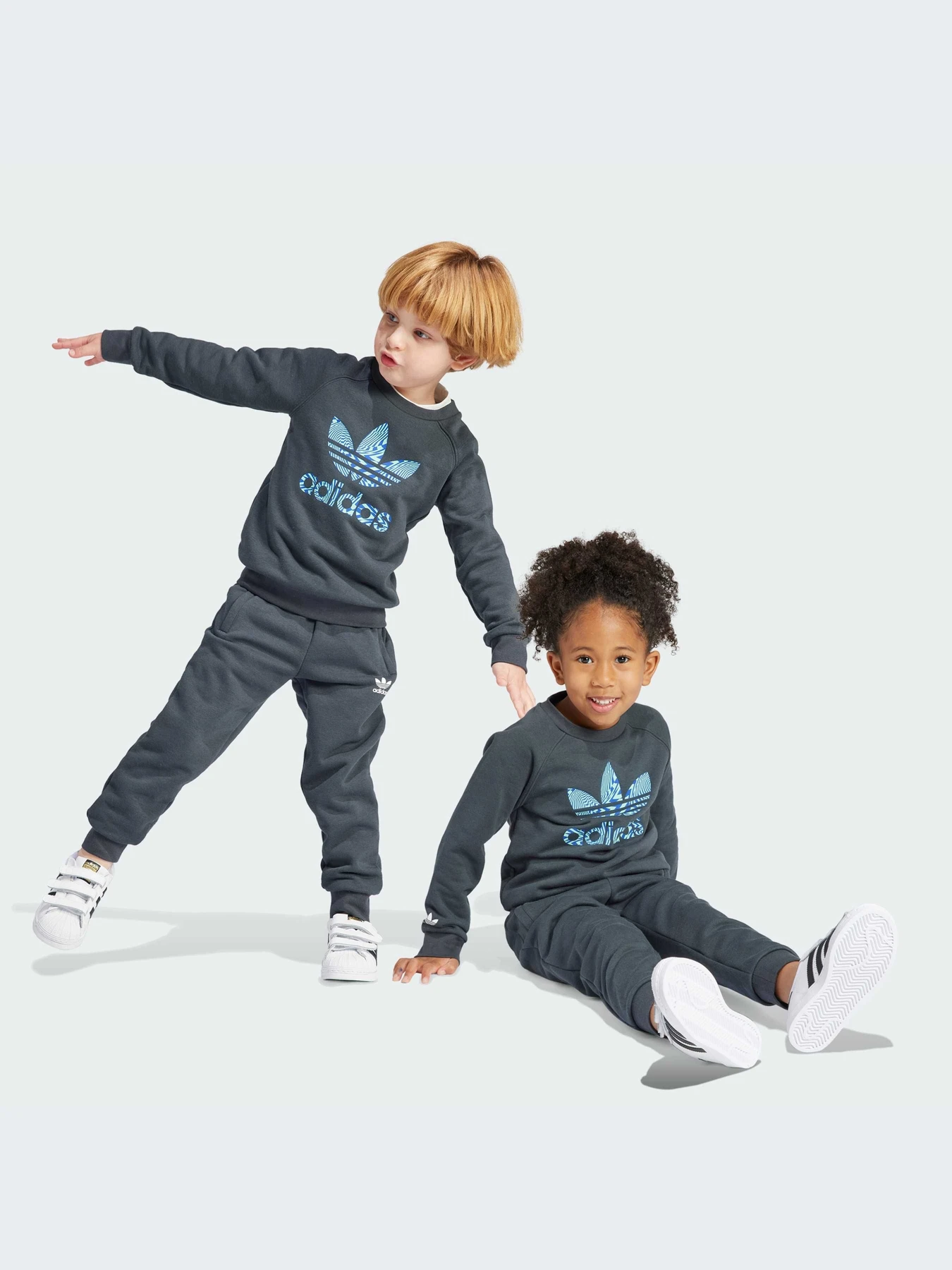 Костюмы Adidas модель IC3056 Костюмы Adidas модель IC3056 Фото