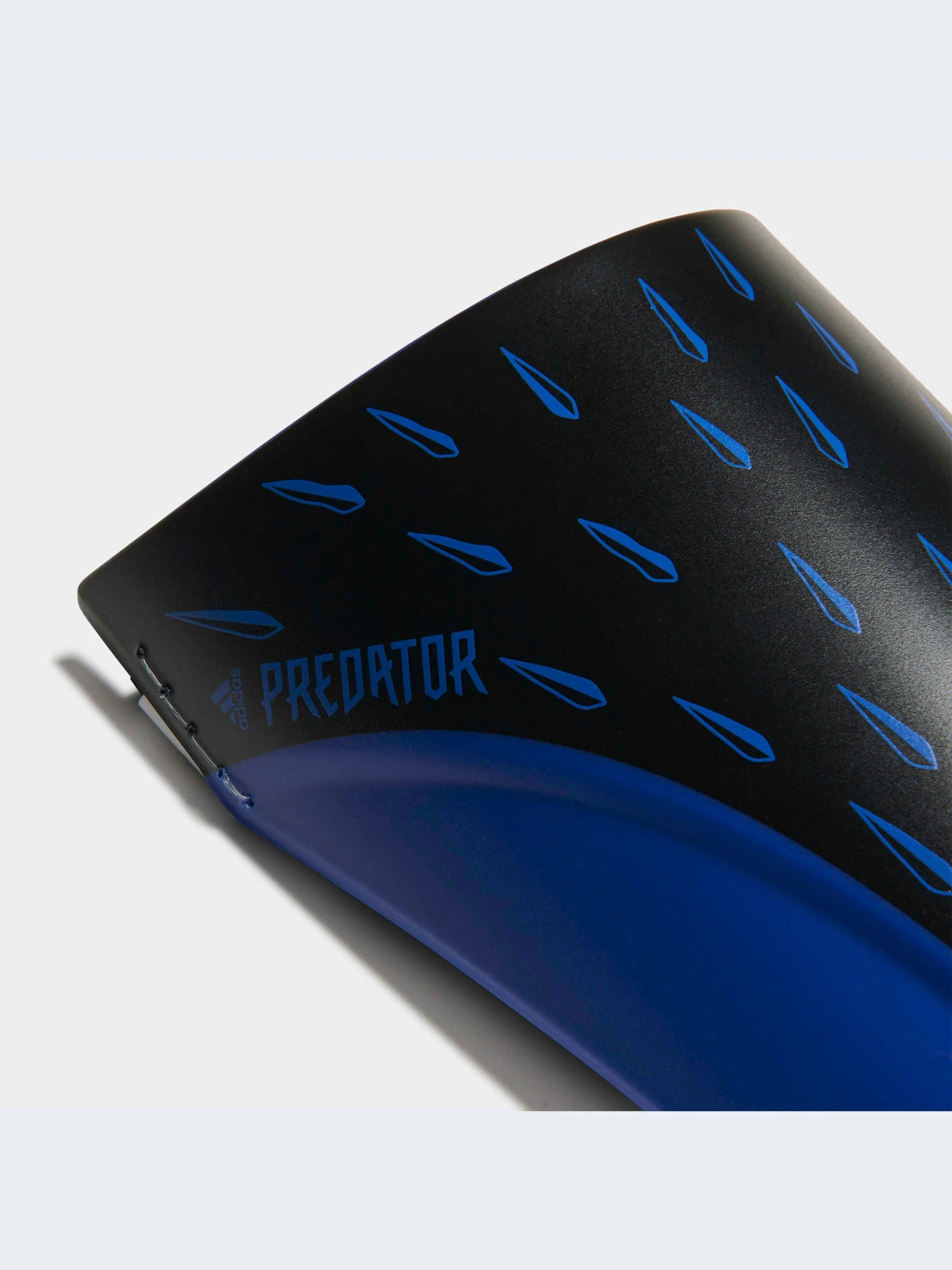 Щитки Adidas Predator модель GK3519 Щитки Adidas Predator модель GK3519 Фото