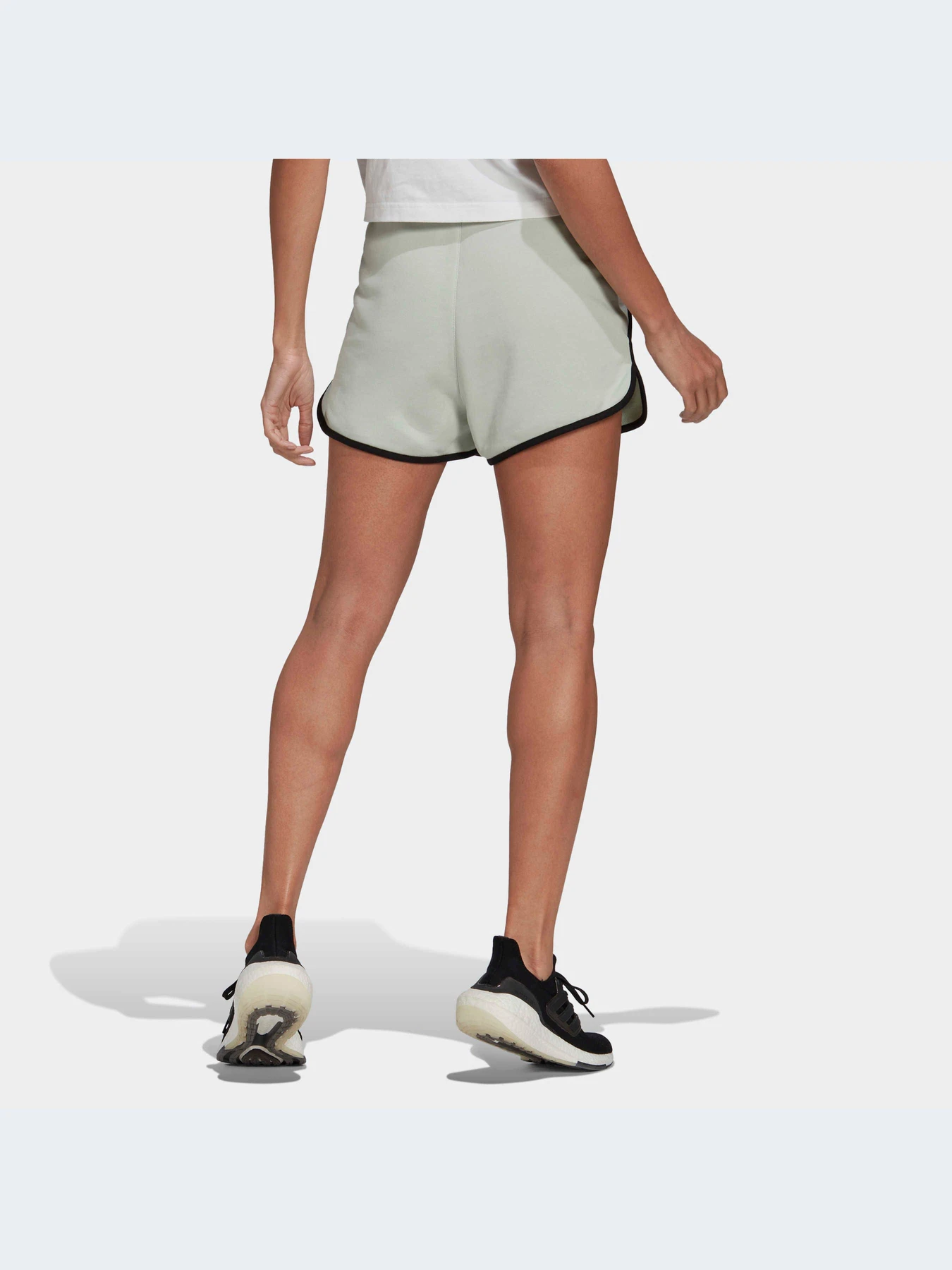Шорты Adidas модель HY5524 Шорты Adidas модель HY5524 Фото