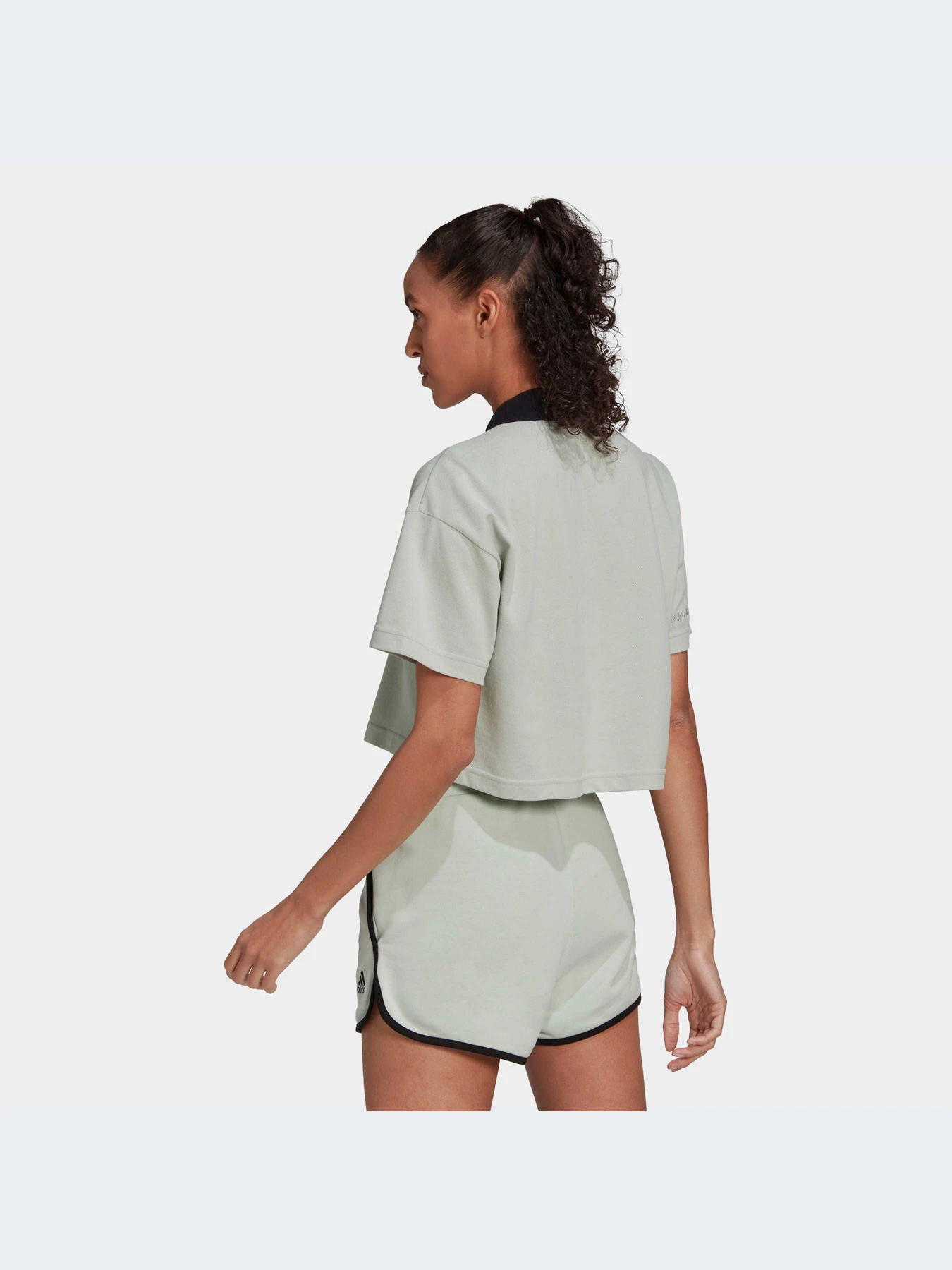 Футболки и поло Adidas модель HY5527 Футболки и поло Adidas модель HY5527 Фото