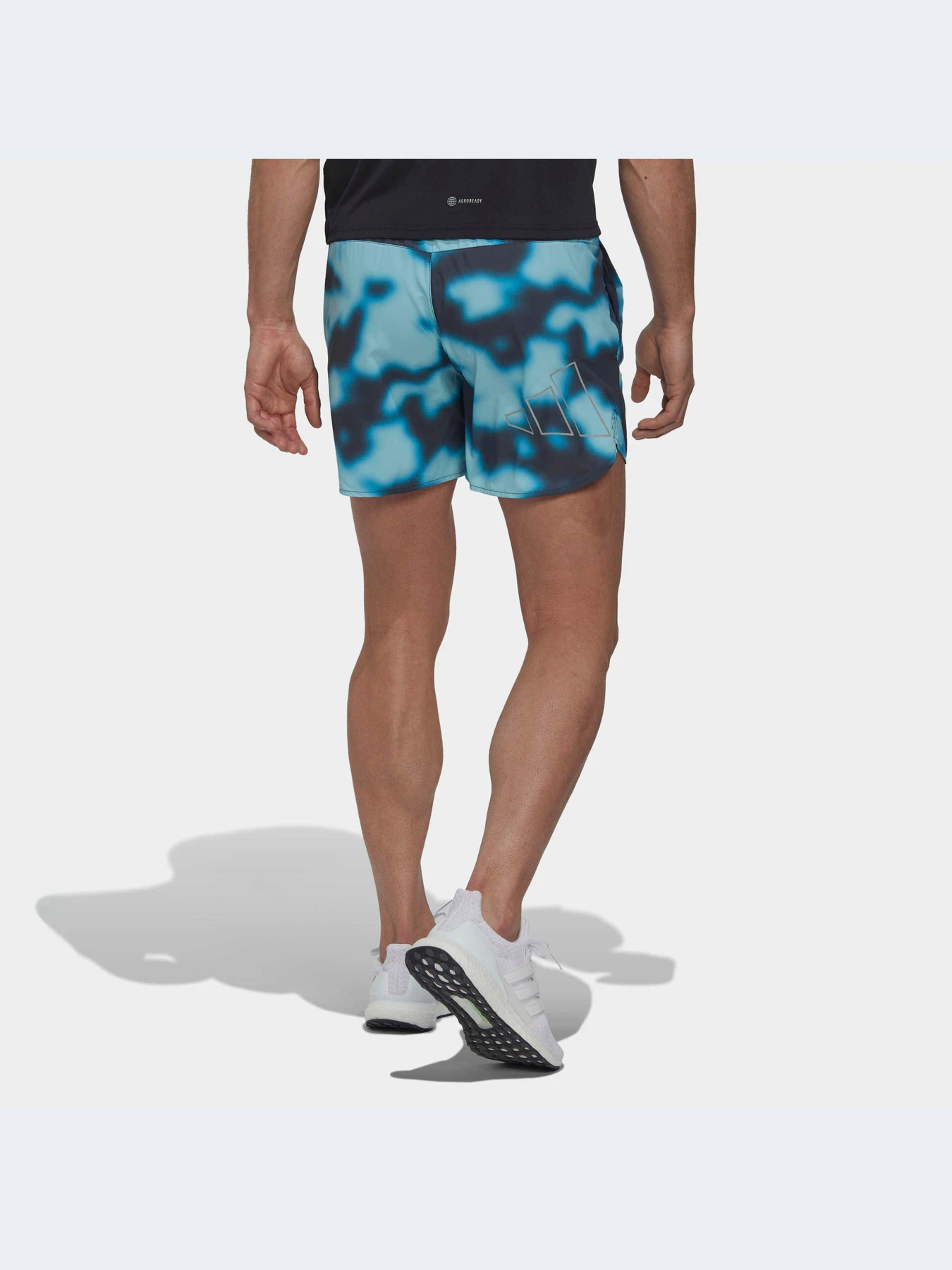 Шорты Adidas модель HF8758 Шорты Adidas модель HF8758 Фото
