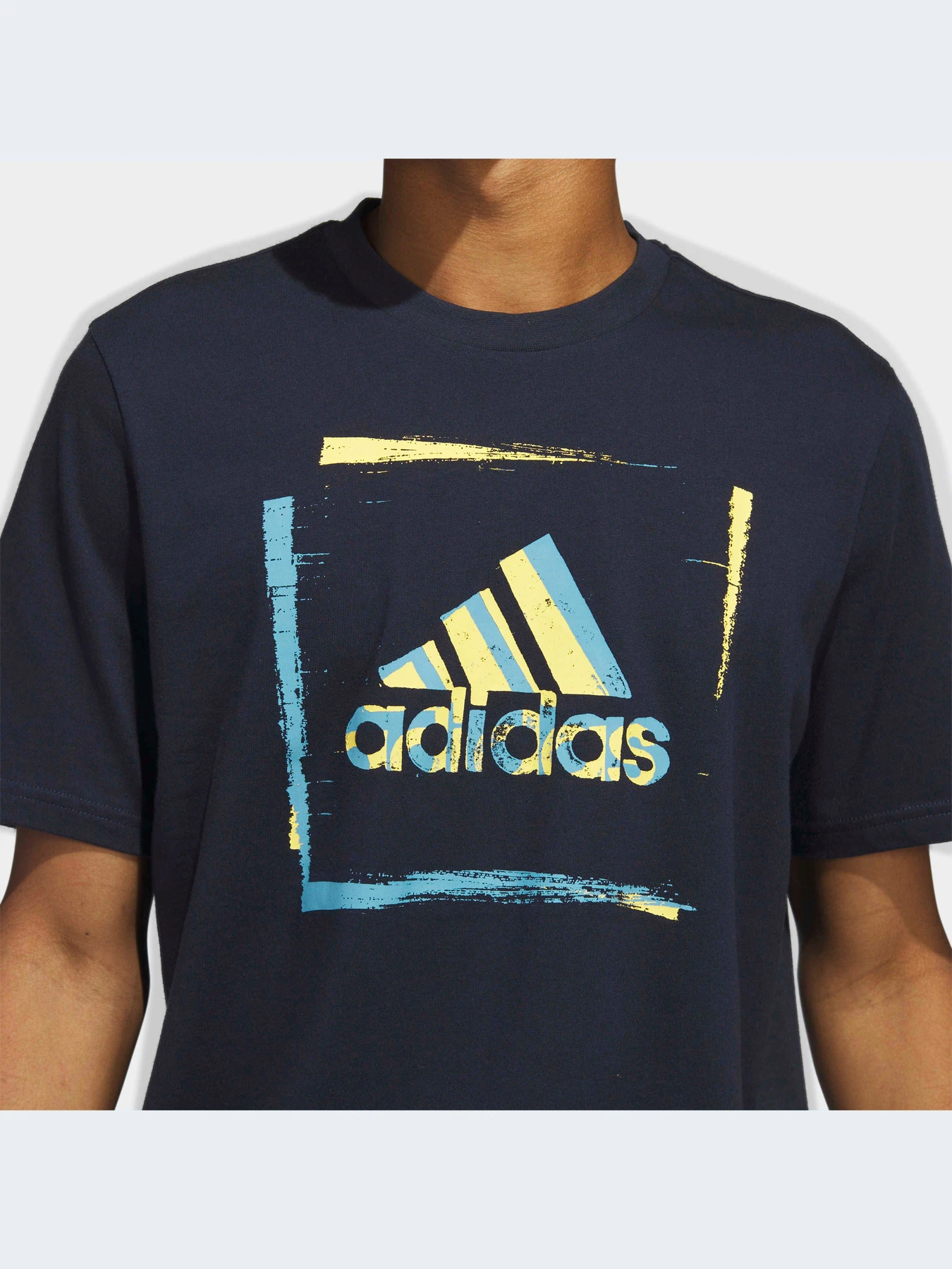Футболки і поло Adidas модель HS2520 Футболки і поло Adidas модель HS2520 Фото