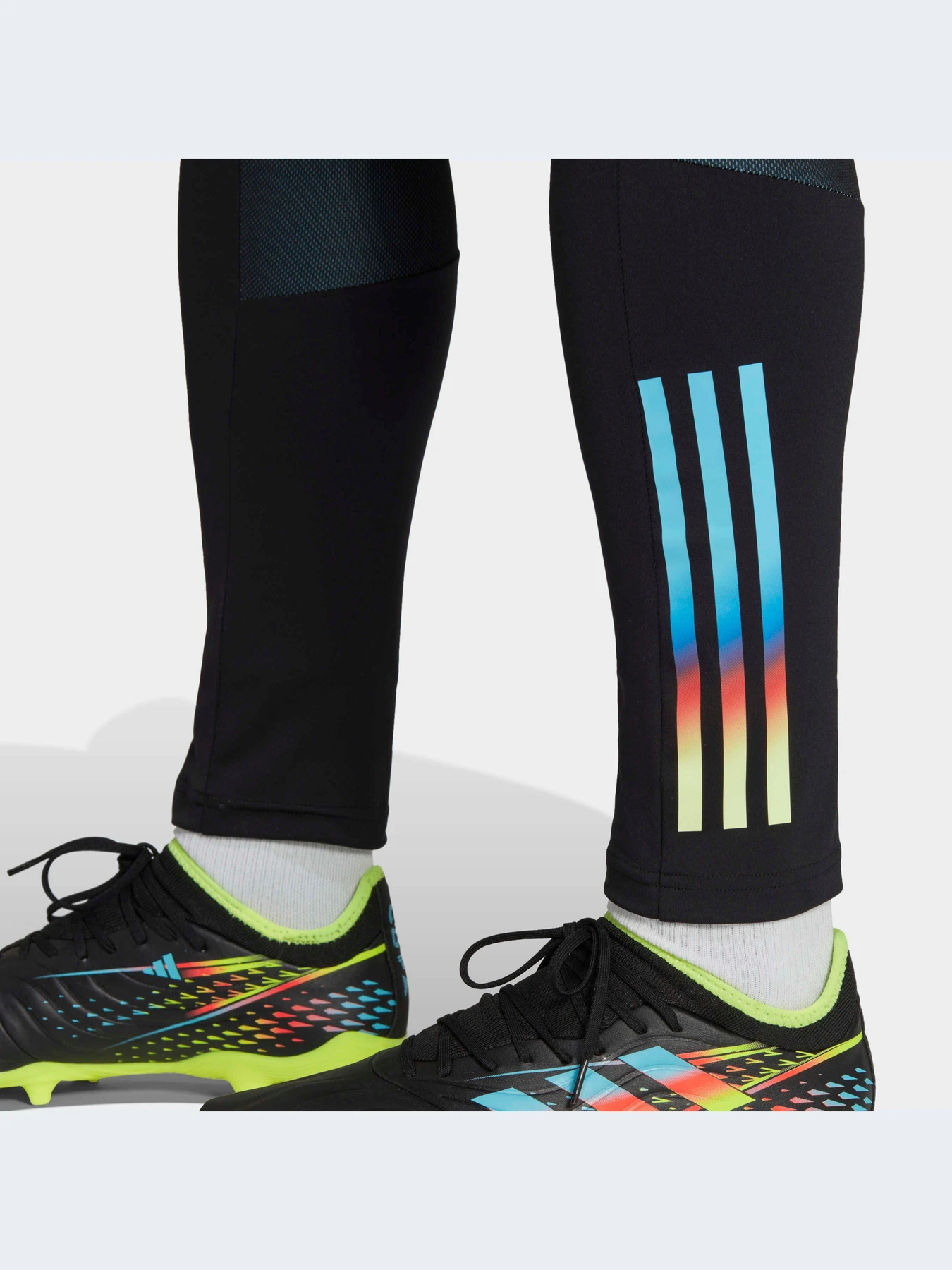 Брюки Adidas модель HC1414 Фото