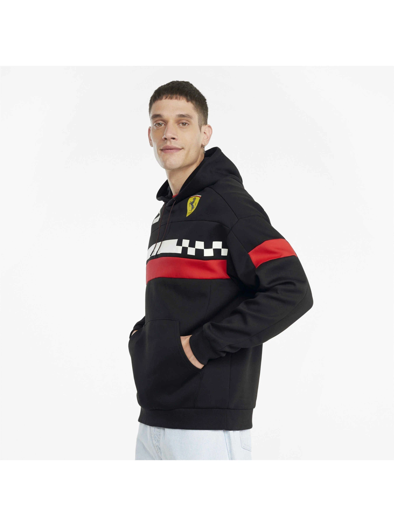 Худи и свитшоты PUMA Ferrari Race Sds Hoodie модель 531650 Худи и свитшоты PUMA Ferrari Race Sds Hoodie модель 531650 Фото