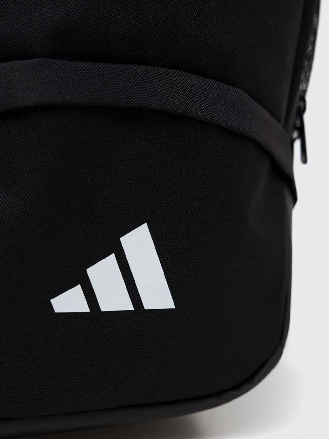 Рюкзаки Adidas Tiro модель HS9758 Рюкзаки Adidas Tiro модель HS9758 Фото