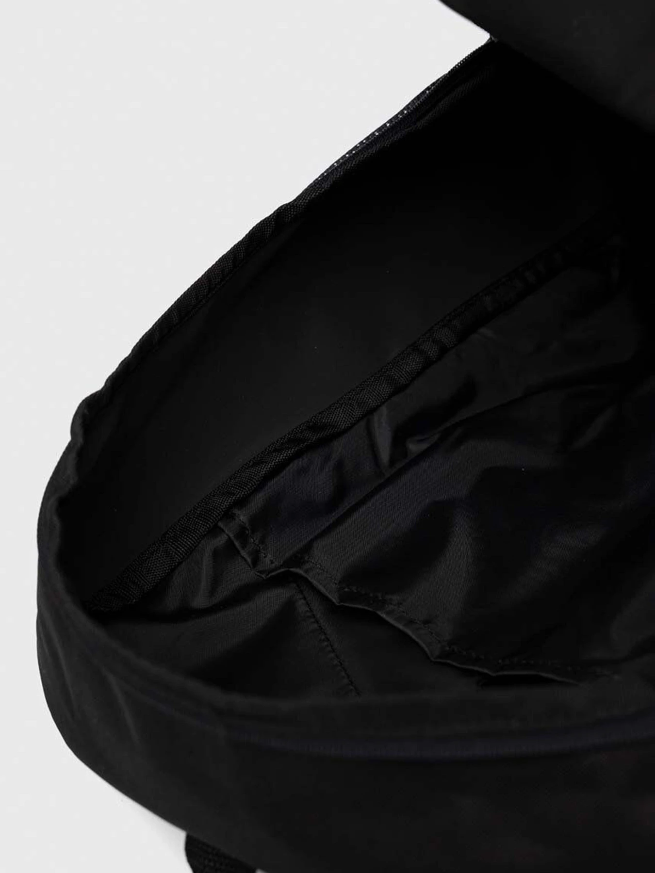 Рюкзаки Adidas Tiro модель HS9758 Рюкзаки Adidas Tiro модель HS9758 Фото