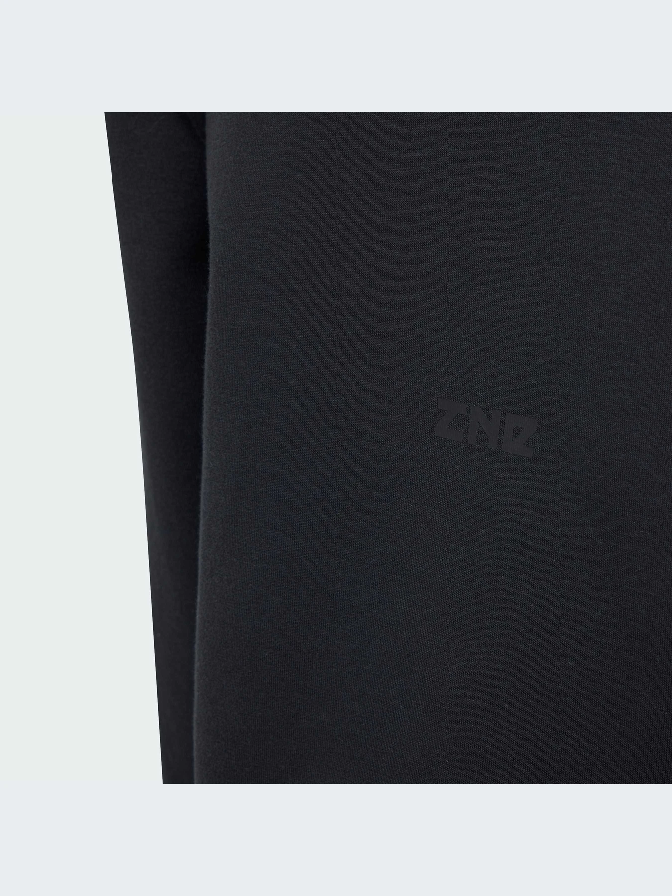 Худи и свитшоты Adidas ZNE модель HY1239 Худи и свитшоты Adidas ZNE модель HY1239 Фото