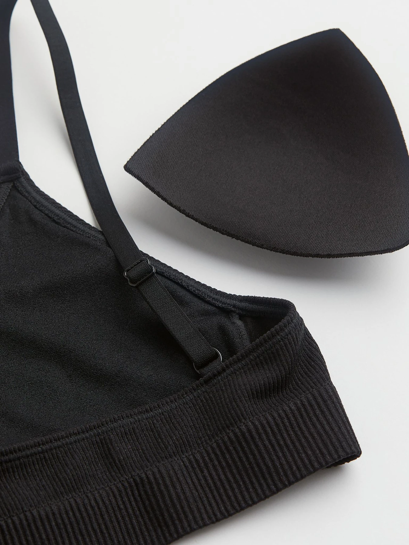 Нижнее белье H&M модель 71177 Фото