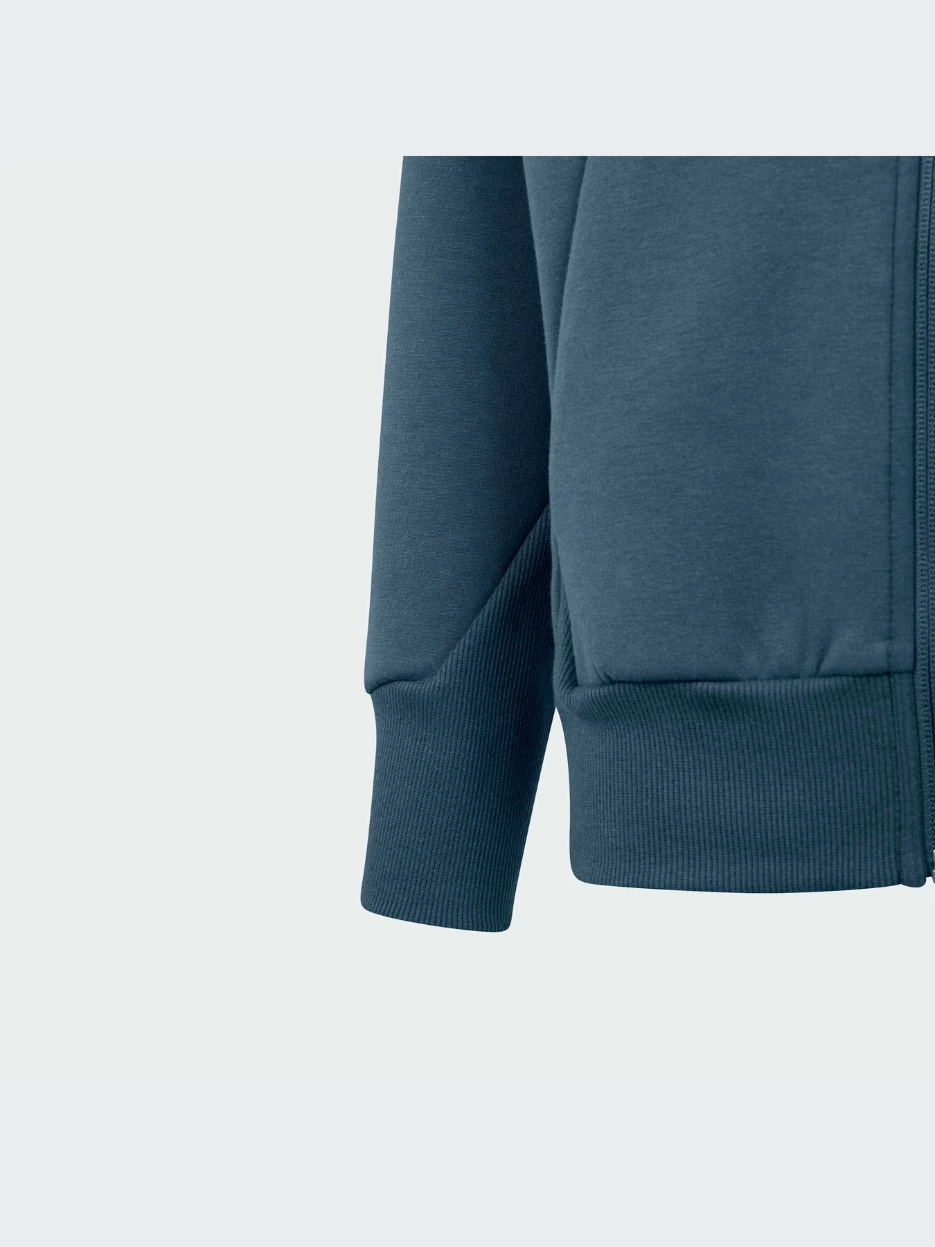 Худи и свитшоты Adidas ZNE модель IM8398 Худи и свитшоты Adidas ZNE модель IM8398 Фото