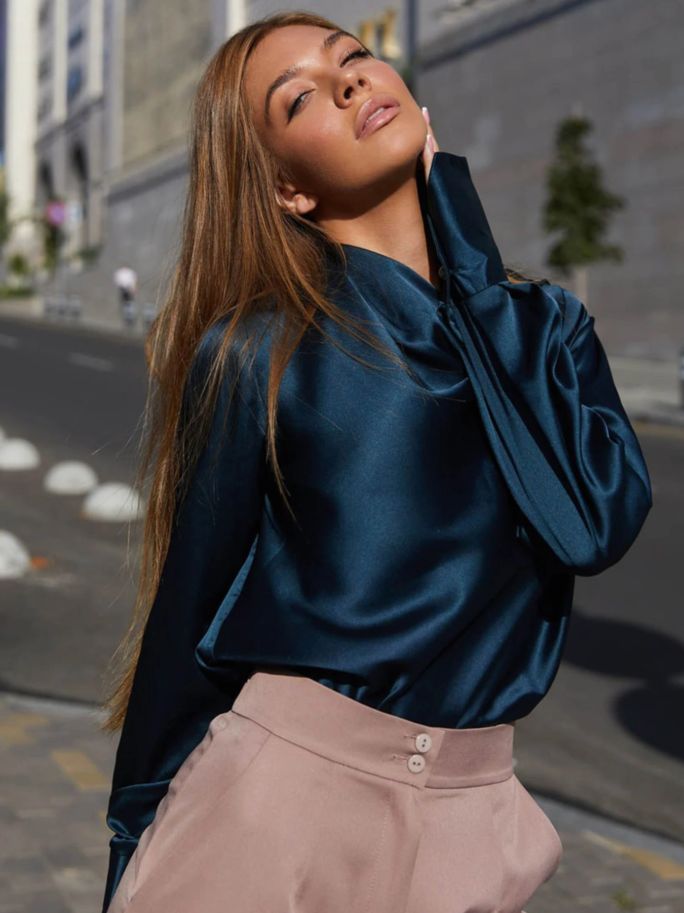 Рубашки Jadone Fashion модель Bluza_Kamilla_izumrud Фото