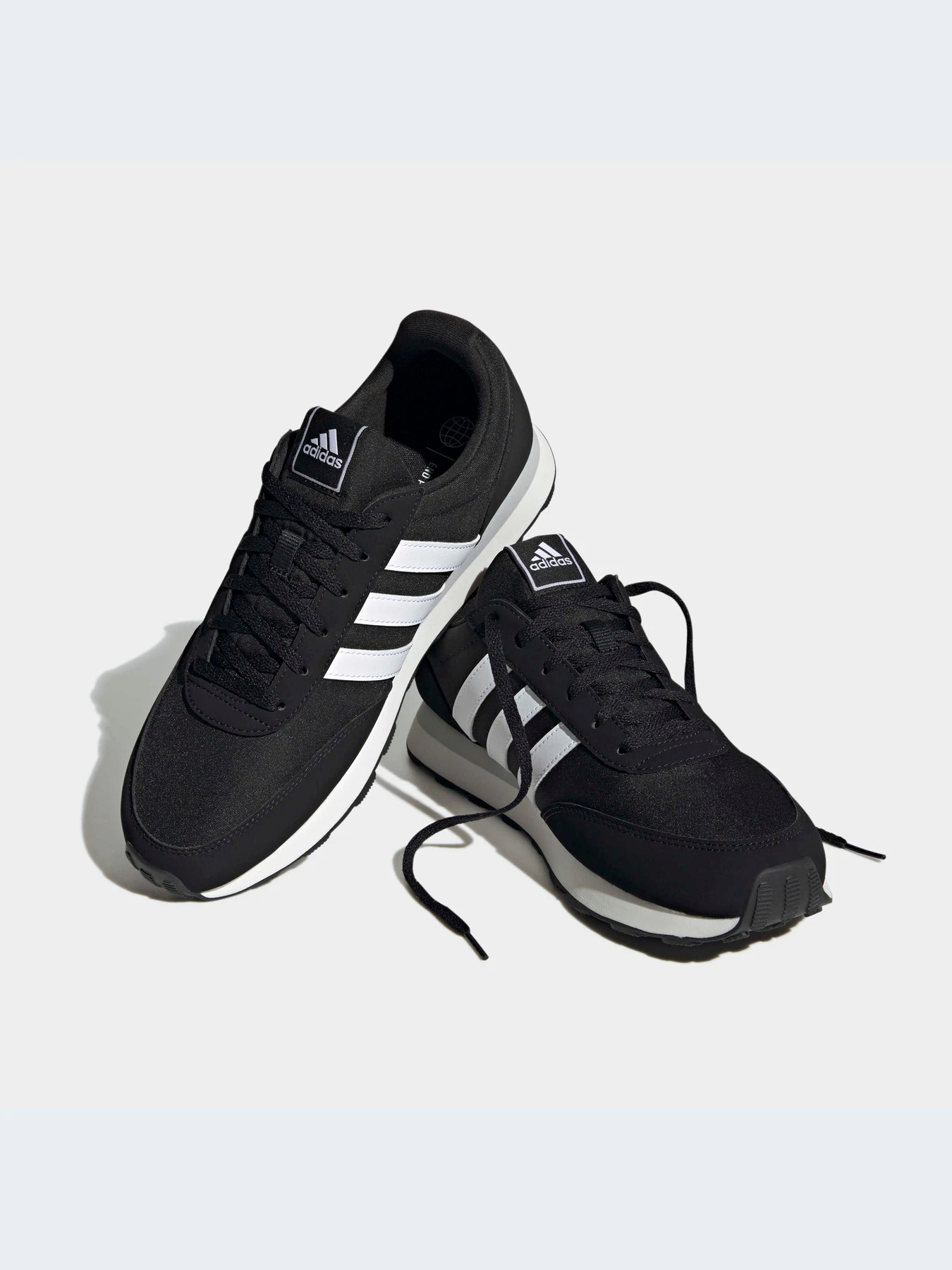 Кроссовки Adidas модель HP2258 Кроссовки Adidas модель HP2258 Фото