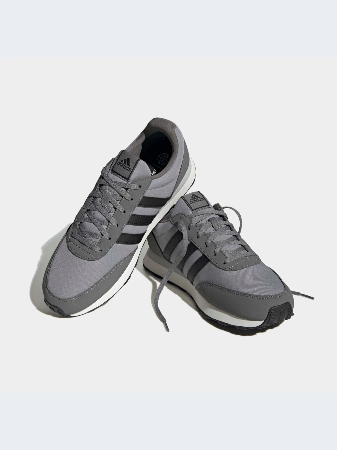 Кроссовки Adidas модель HP2259 Кроссовки Adidas модель HP2259 Фото