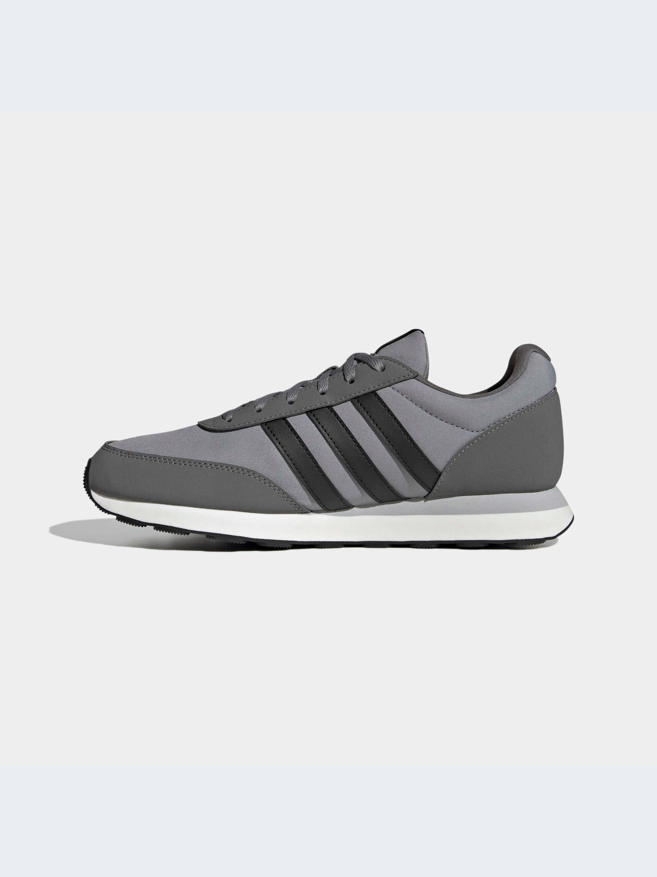 Кроссовки Adidas модель HP2259 Кроссовки Adidas модель HP2259 Фото