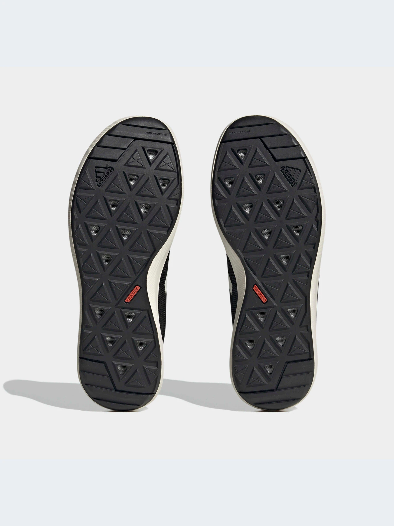 Кросівки Adidas модель HP8641 Кросівки Adidas модель HP8641 Фото