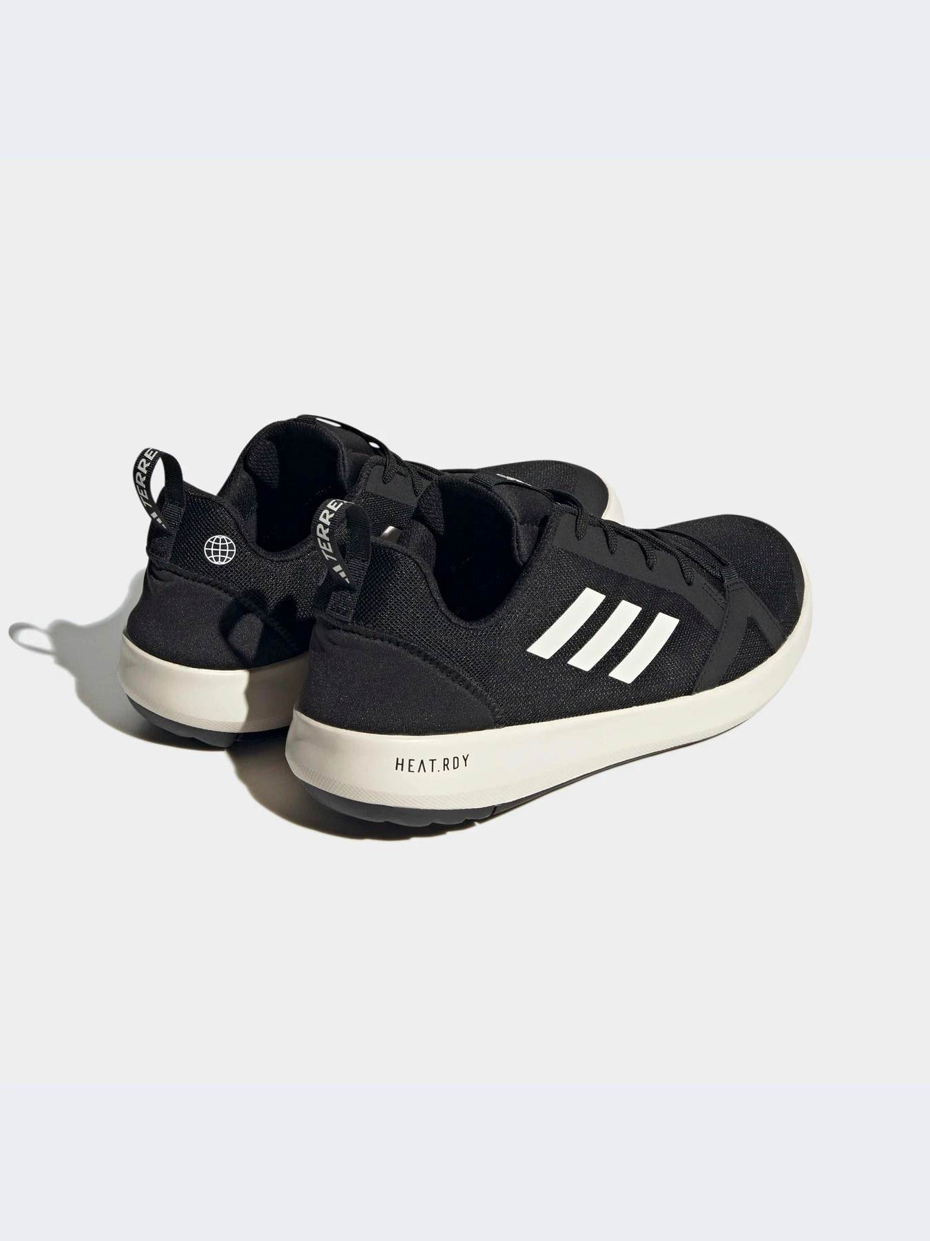 Кросівки Adidas модель HP8641 Кросівки Adidas модель HP8641 Фото