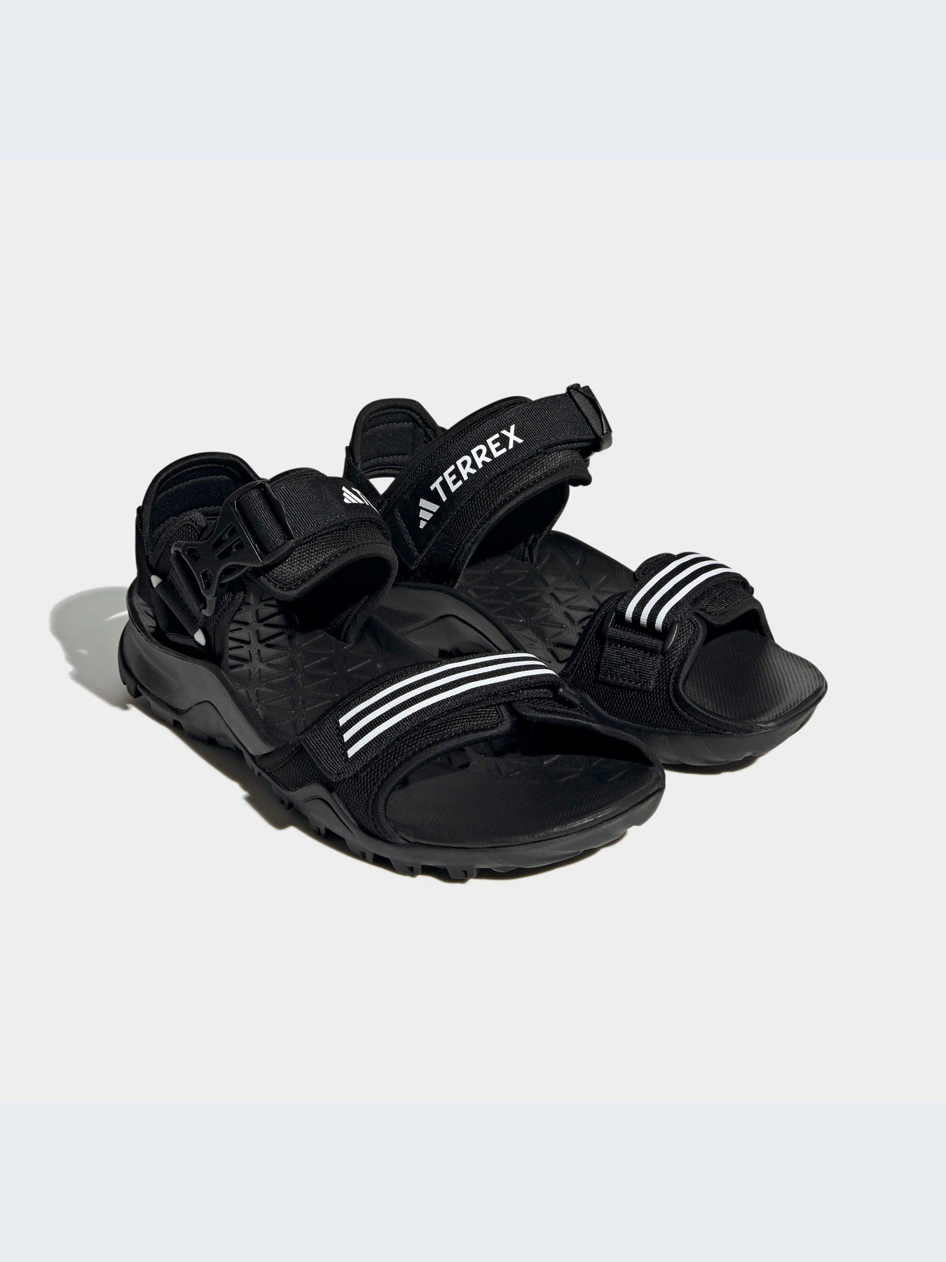 Сандалии Adidas модель HP8651 Сандалии Adidas модель HP8651 Фото
