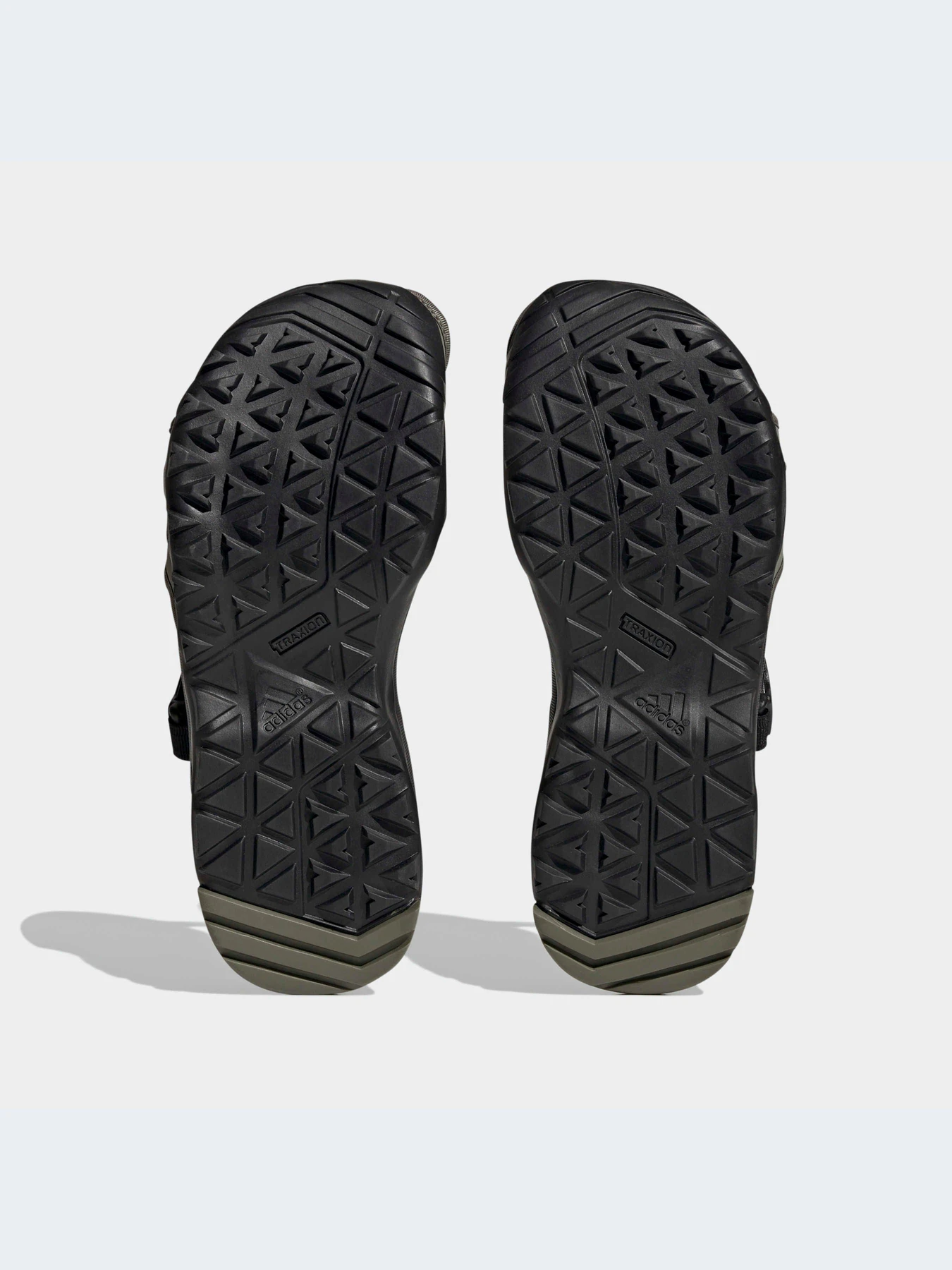 Сандалии Adidas модель HP8656 Фото