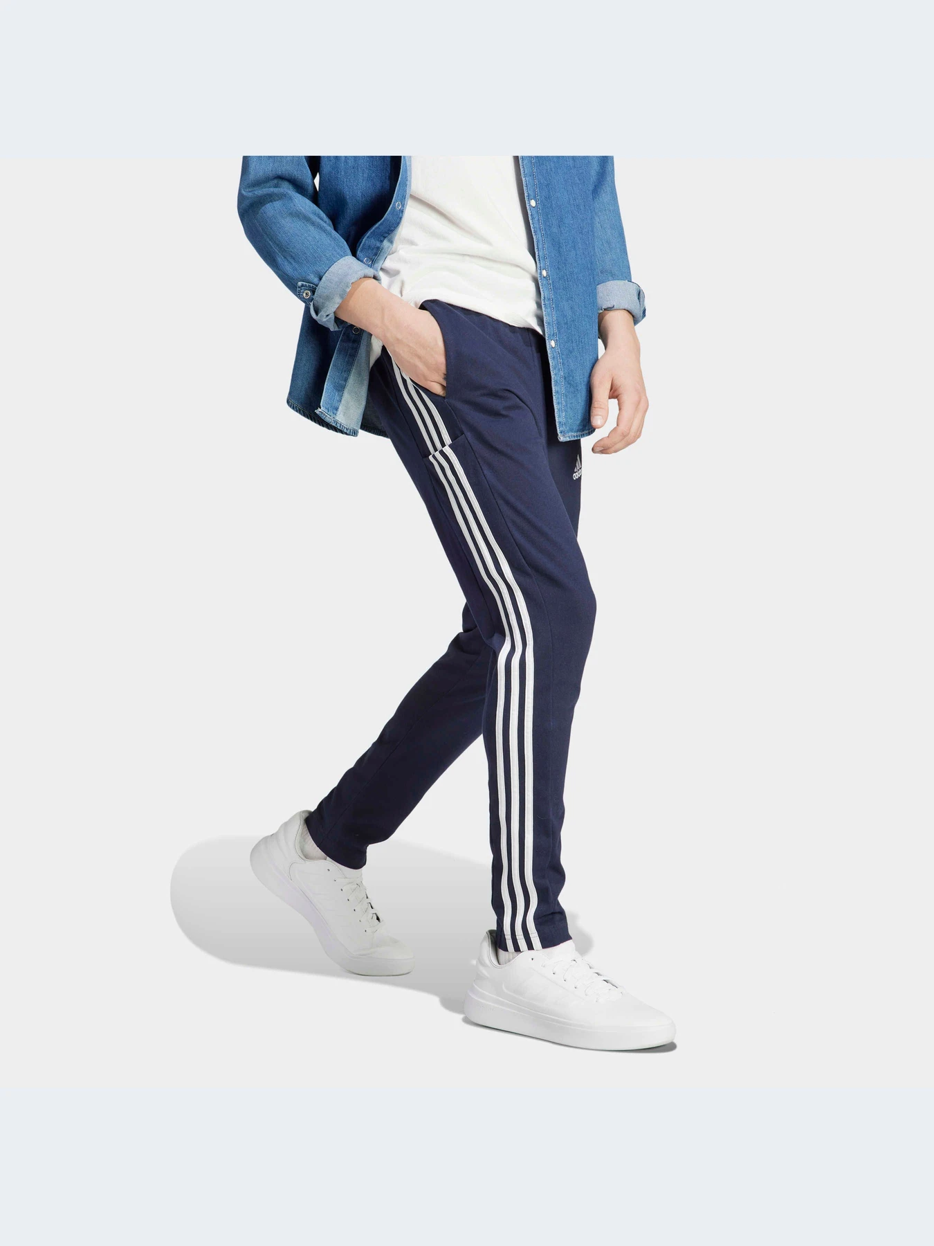 Брюки Adidas модель IC0045 Брюки Adidas модель IC0045 Фото