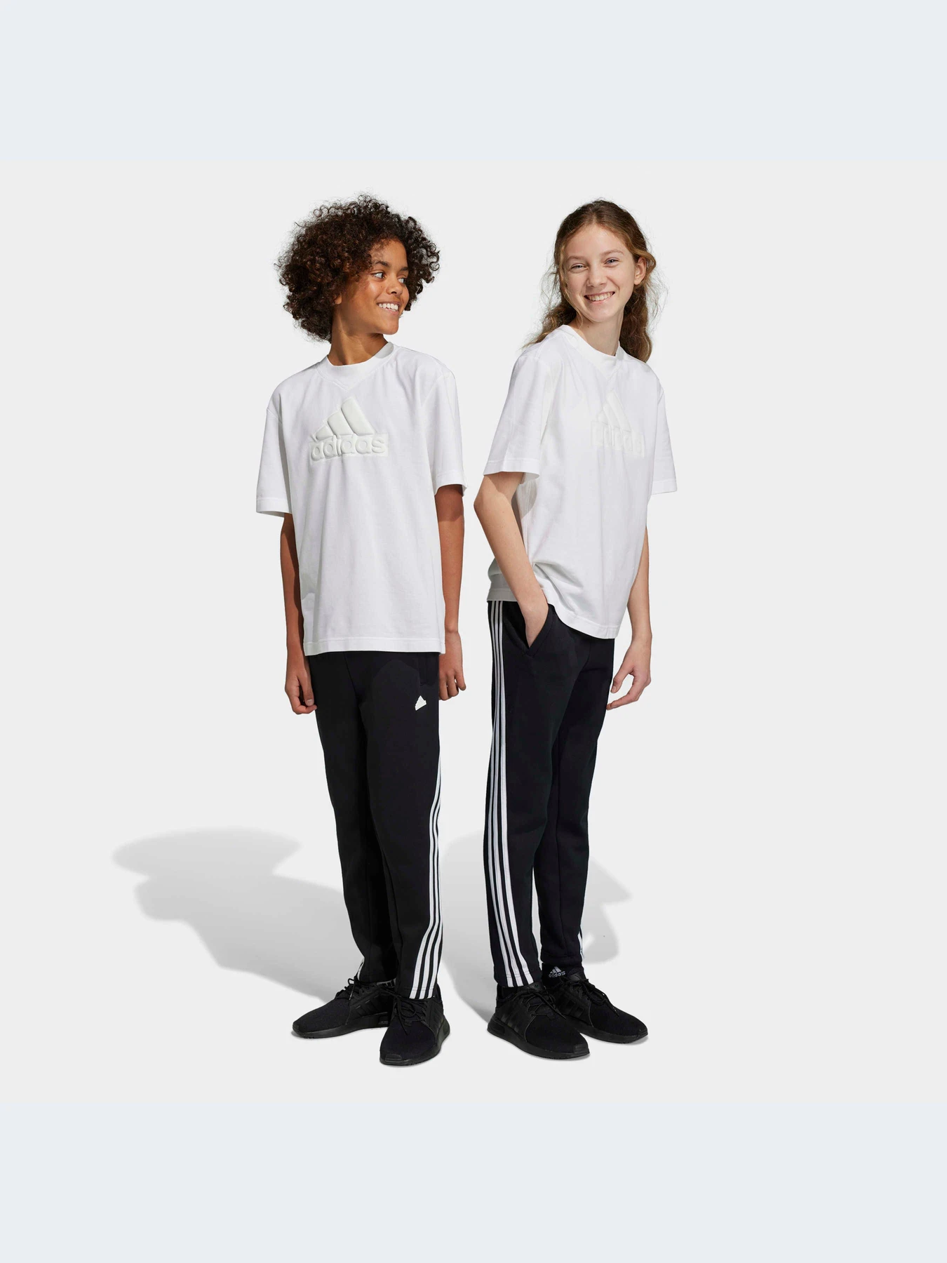 Штани Adidas 3 Stripes модель HR6313 Штани Adidas 3 Stripes модель HR6313 Фото